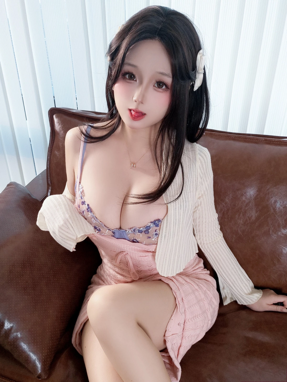 Xgyw.Org_Cosplay美女日奈娇钢琴老师主题性感粉色连衣长裙露情趣内衣秀惹火身材诱惑写真180P