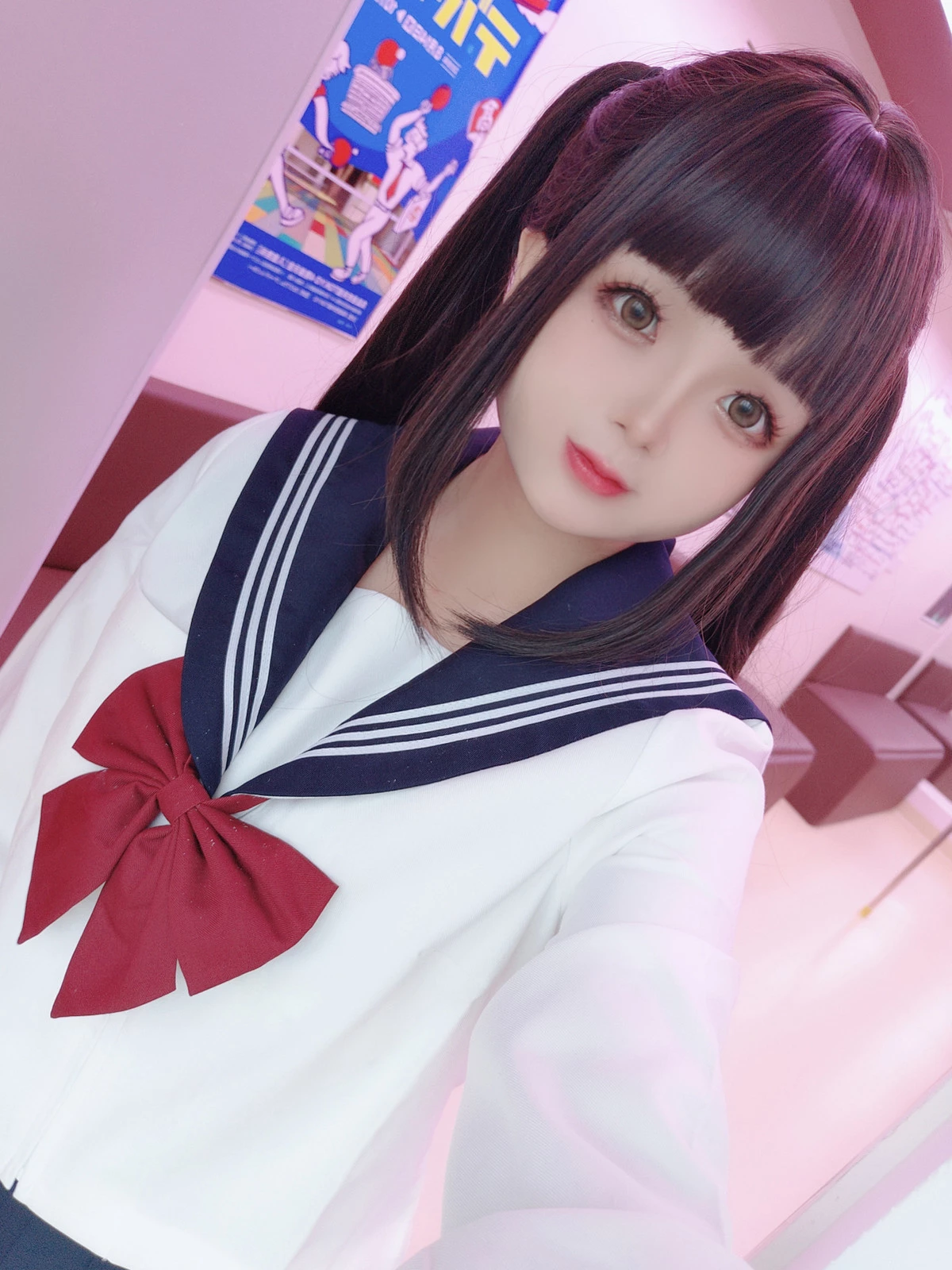 Xgyw.Org_Cosplay美女日奈娇列车JK主题列车上性感JK制服露白色蕾丝内衣秀丰腴身姿诱惑写真83P