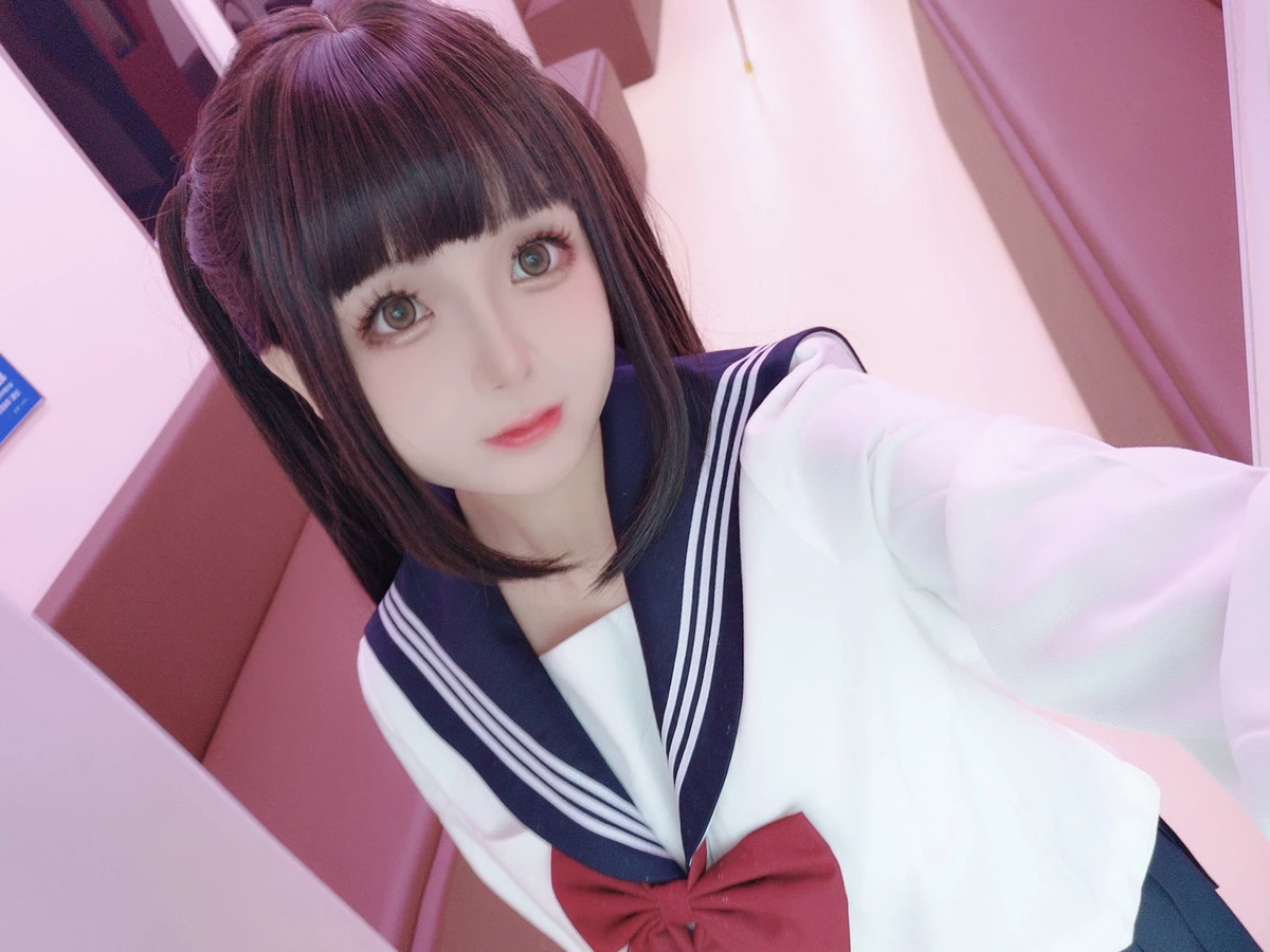 Xgyw.Org_Cosplay美女日奈娇列车JK主题列车上性感JK制服露白色蕾丝内衣秀丰腴身姿诱惑写真83P