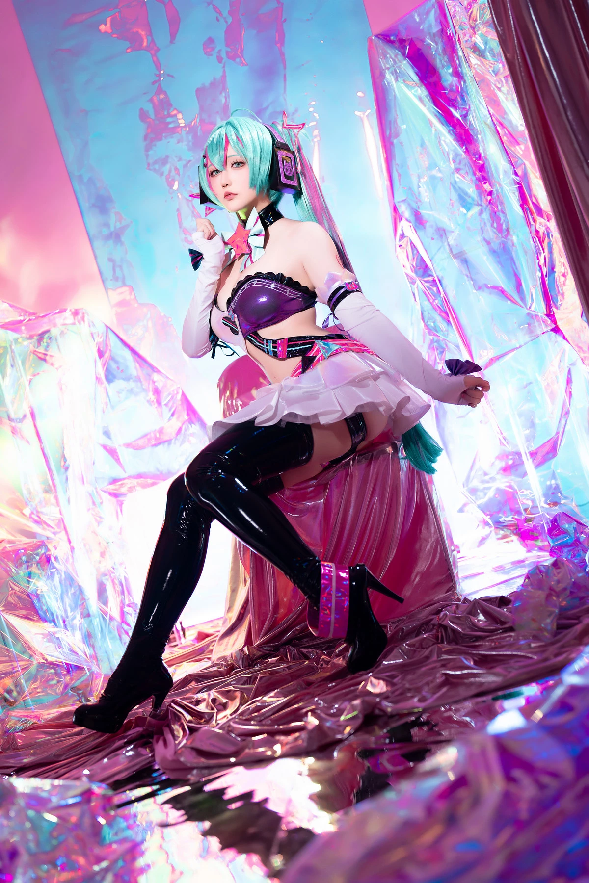 Xgyw.Org_Coser小姐姐星之迟迟Miku初音未来喵斯快跑主题性感内衣配黑皮长袜秀完美身材诱惑写真73P