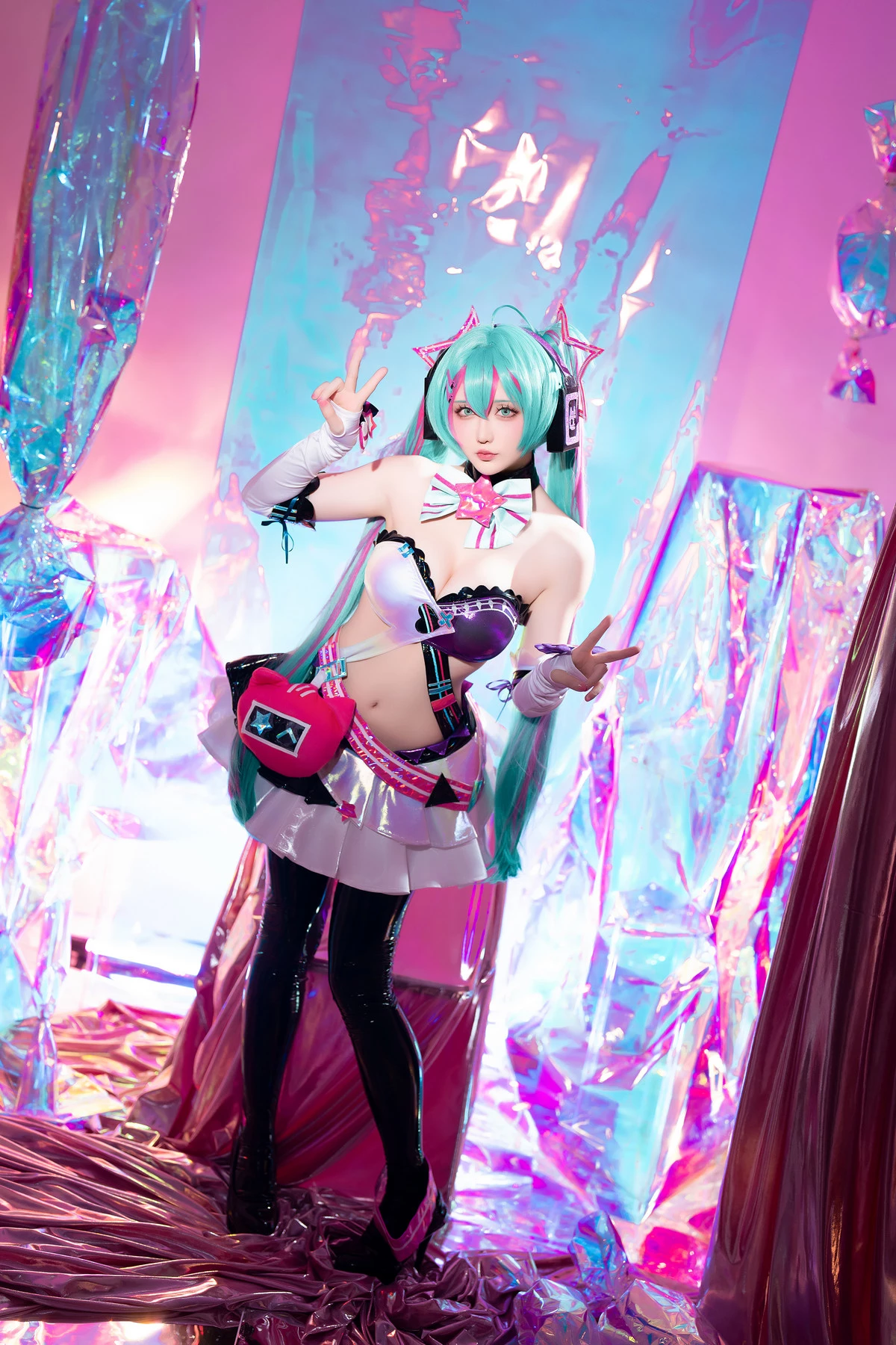 Xgyw.Org_Coser小姐姐星之迟迟Miku初音未来喵斯快跑主题性感内衣配黑皮长袜秀完美身材诱惑写真73P