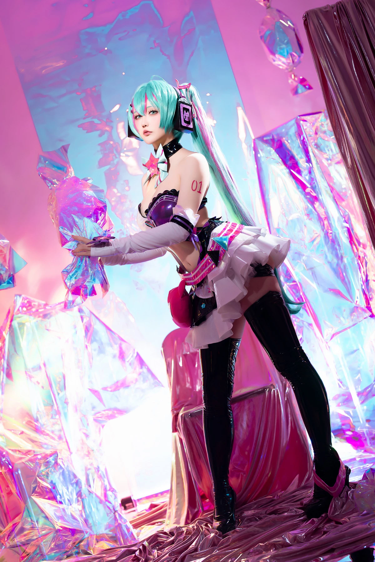Xgyw.Org_Coser小姐姐星之迟迟Miku初音未来喵斯快跑主题性感内衣配黑皮长袜秀完美身材诱惑写真73P