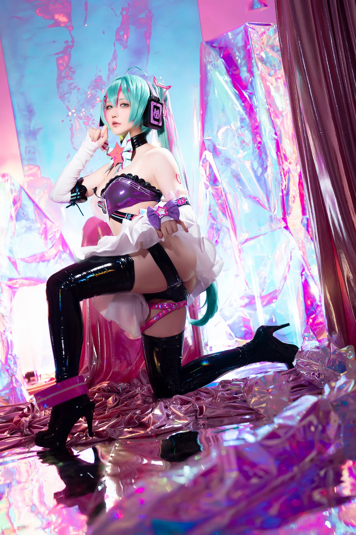 Xgyw.Org_Coser小姐姐星之迟迟Miku初音未来喵斯快跑主题性感内衣配黑皮长袜秀完美身材诱惑写真73P