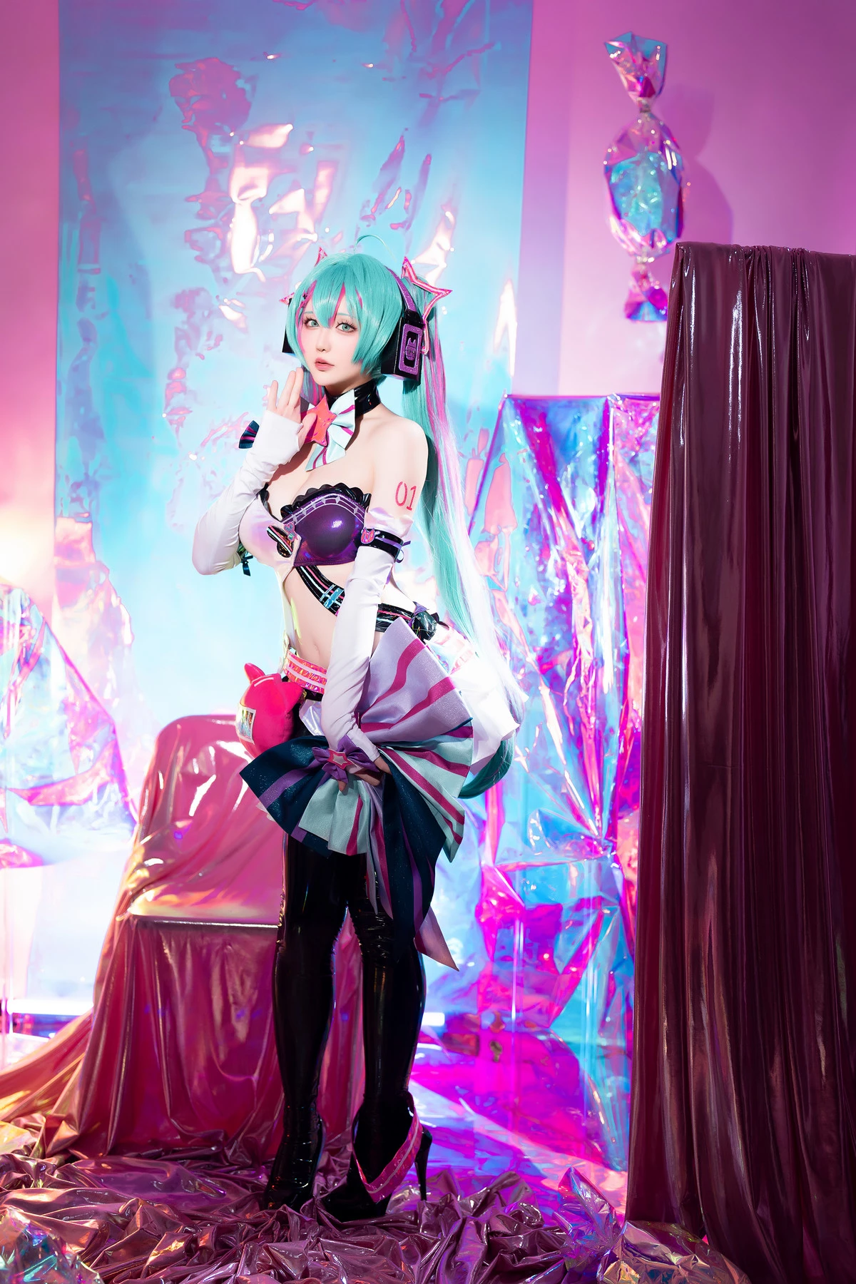Xgyw.Org_Coser小姐姐星之迟迟Miku初音未来喵斯快跑主题性感内衣配黑皮长袜秀完美身材诱惑写真73P