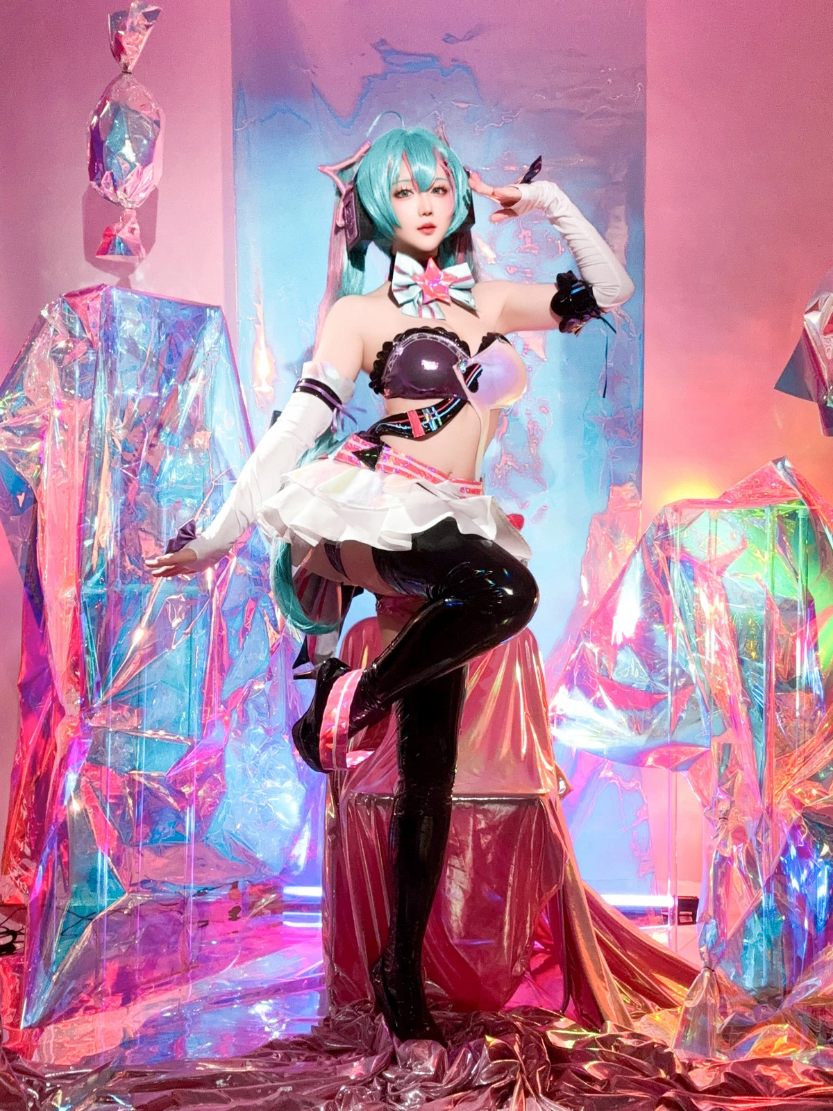 Xgyw.Org_Coser小姐姐星之迟迟Miku初音未来喵斯快跑主题性感内衣配黑皮长袜秀完美身材诱惑写真73P