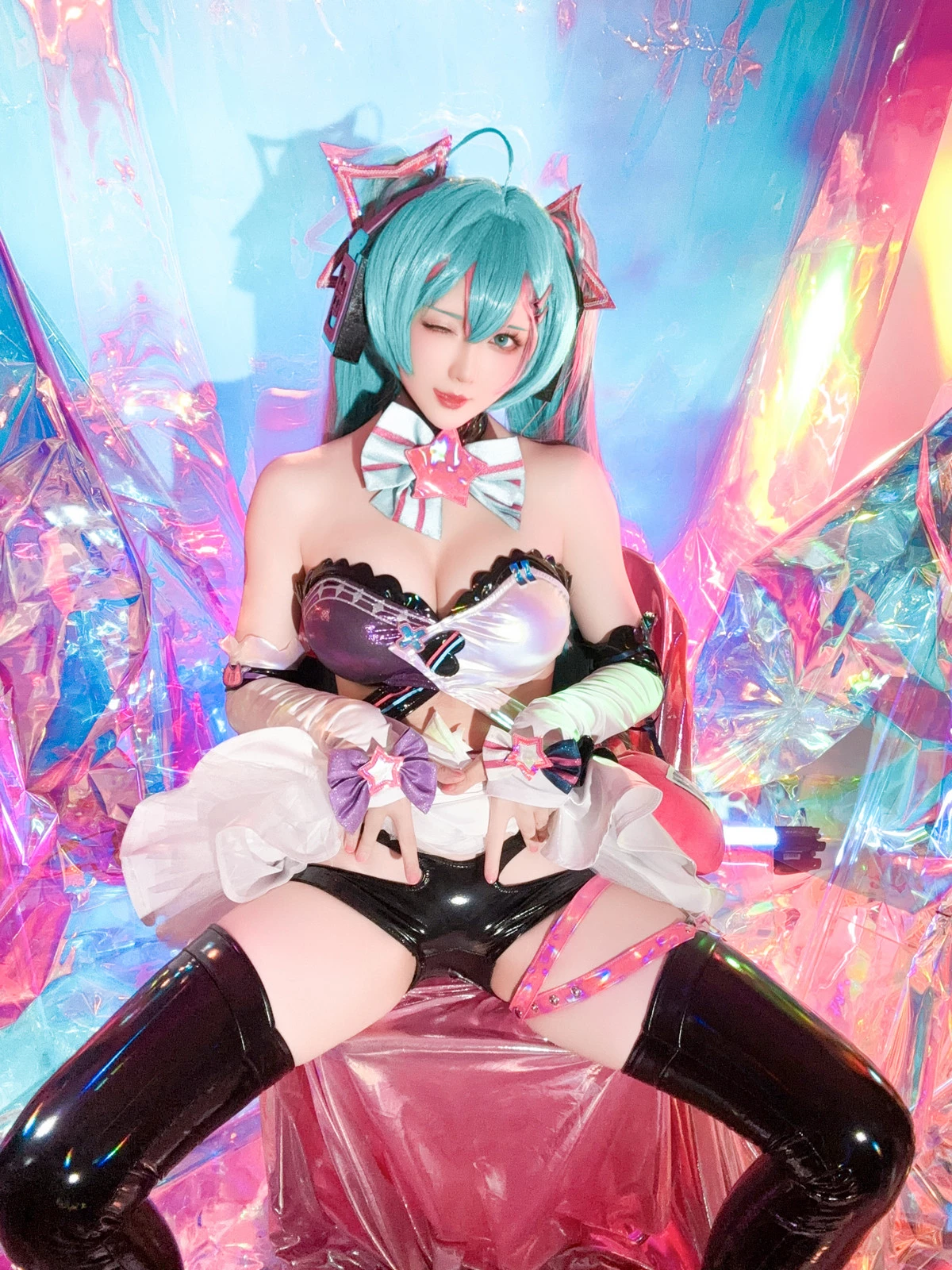 Xgyw.Org_Coser小姐姐星之迟迟Miku初音未来喵斯快跑主题性感内衣配黑皮长袜秀完美身材诱惑写真73P