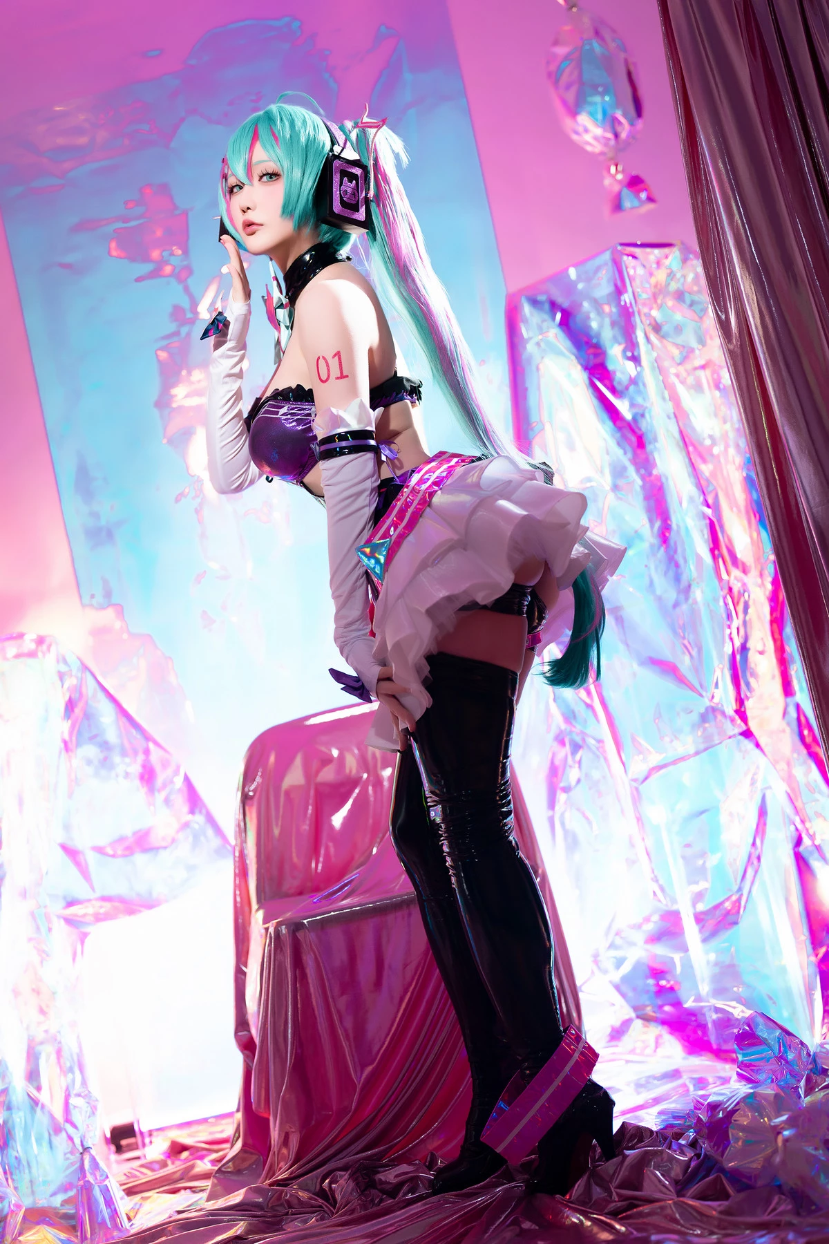 Xgyw.Org_Coser小姐姐星之迟迟Miku初音未来喵斯快跑主题性感内衣配黑皮长袜秀完美身材诱惑写真73P
