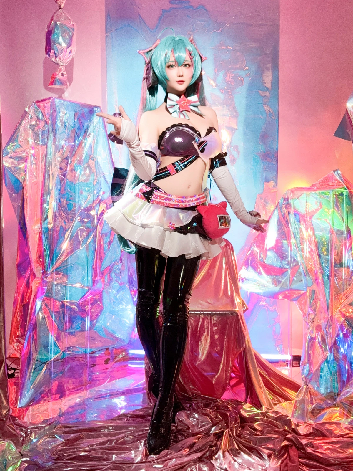 Xgyw.Org_Coser小姐姐星之迟迟Miku初音未来喵斯快跑主题性感内衣配黑皮长袜秀完美身材诱惑写真73P