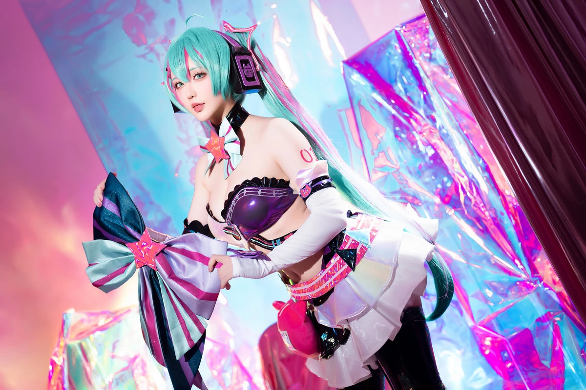 Xgyw.Org_Coser小姐姐星之迟迟Miku初音未来喵斯快跑主题性感内衣配黑皮长袜秀完美身材诱惑写真73P
