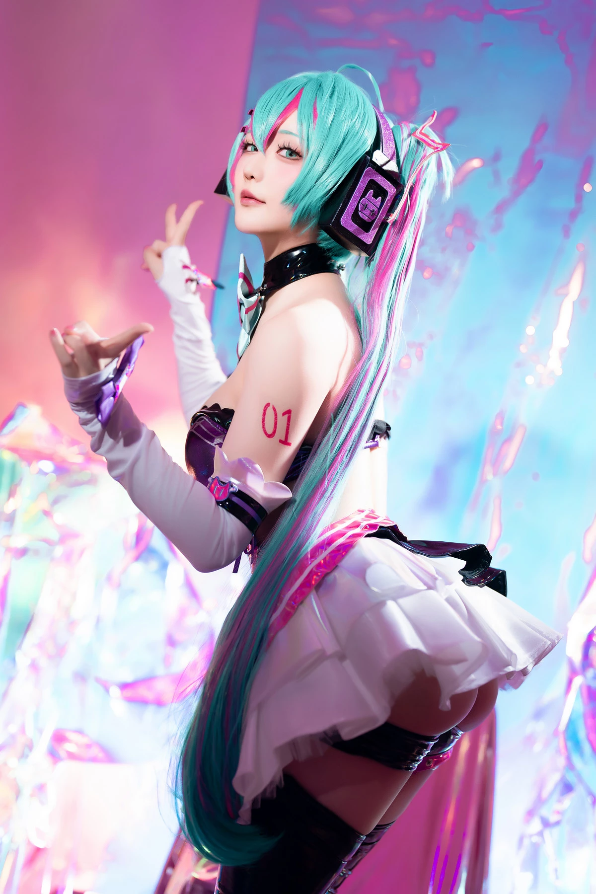 Xgyw.Org_Coser小姐姐星之迟迟Miku初音未来喵斯快跑主题性感内衣配黑皮长袜秀完美身材诱惑写真73P