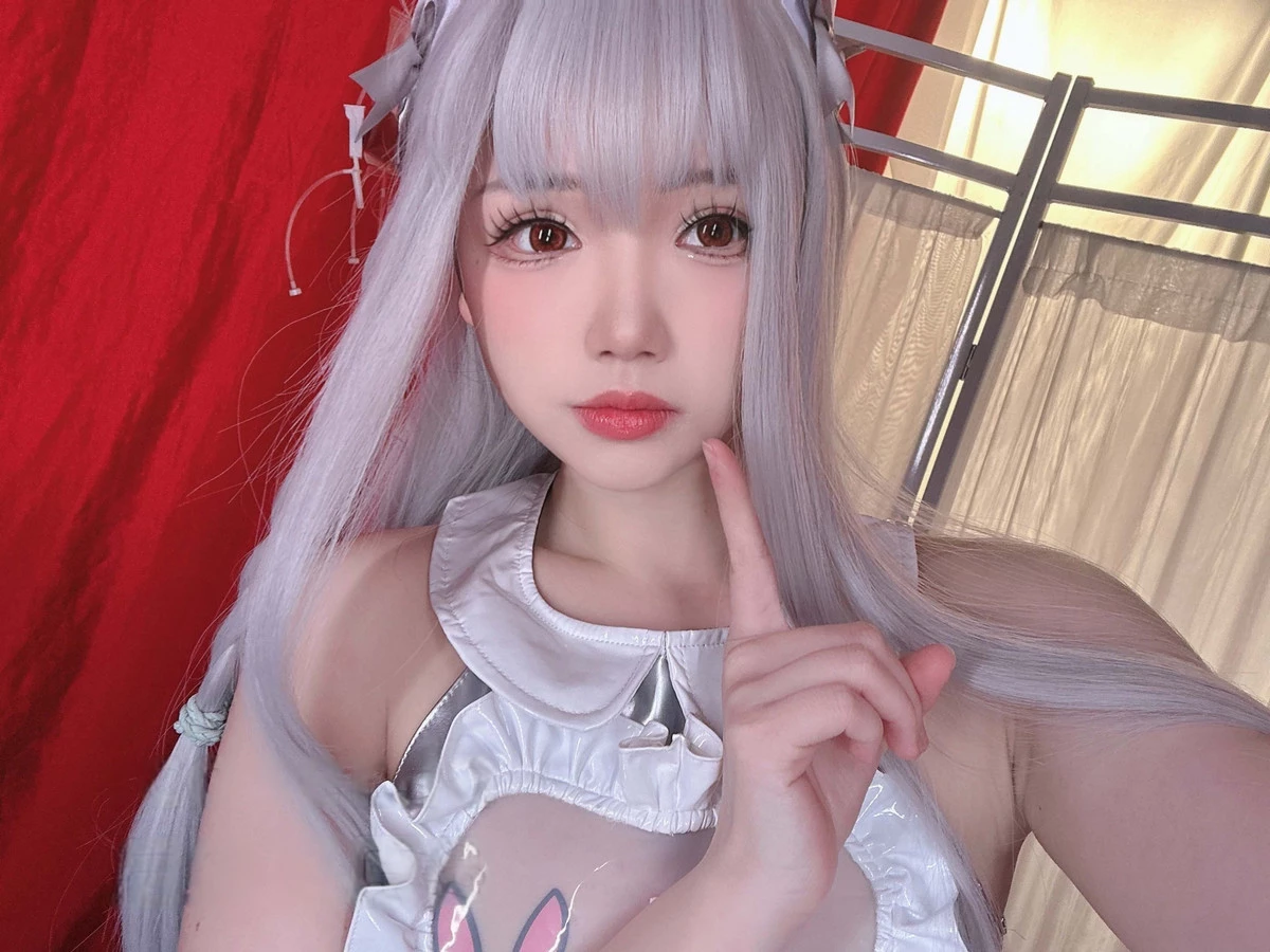 Xgyw.Org_Coser小姐姐雪琪SAMA银发魔女护士实习日记主题性感银色短裙配白丝吊袜秀美腿诱惑写真74P