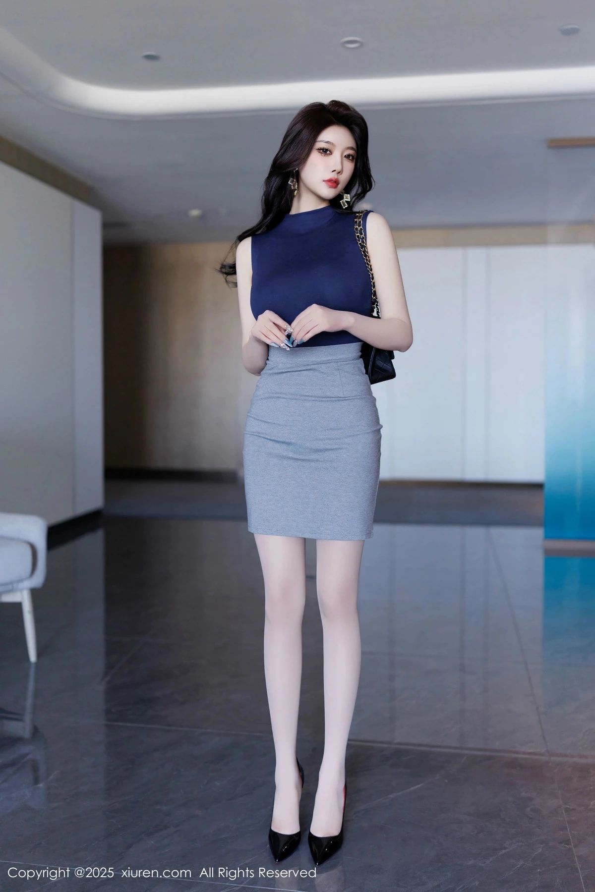 Xgyw.Org_XiuRen第9857_女神杨晨晨Yome性感OL服饰+黑色情趣内衣秀丰腴身材诱惑写真90P
