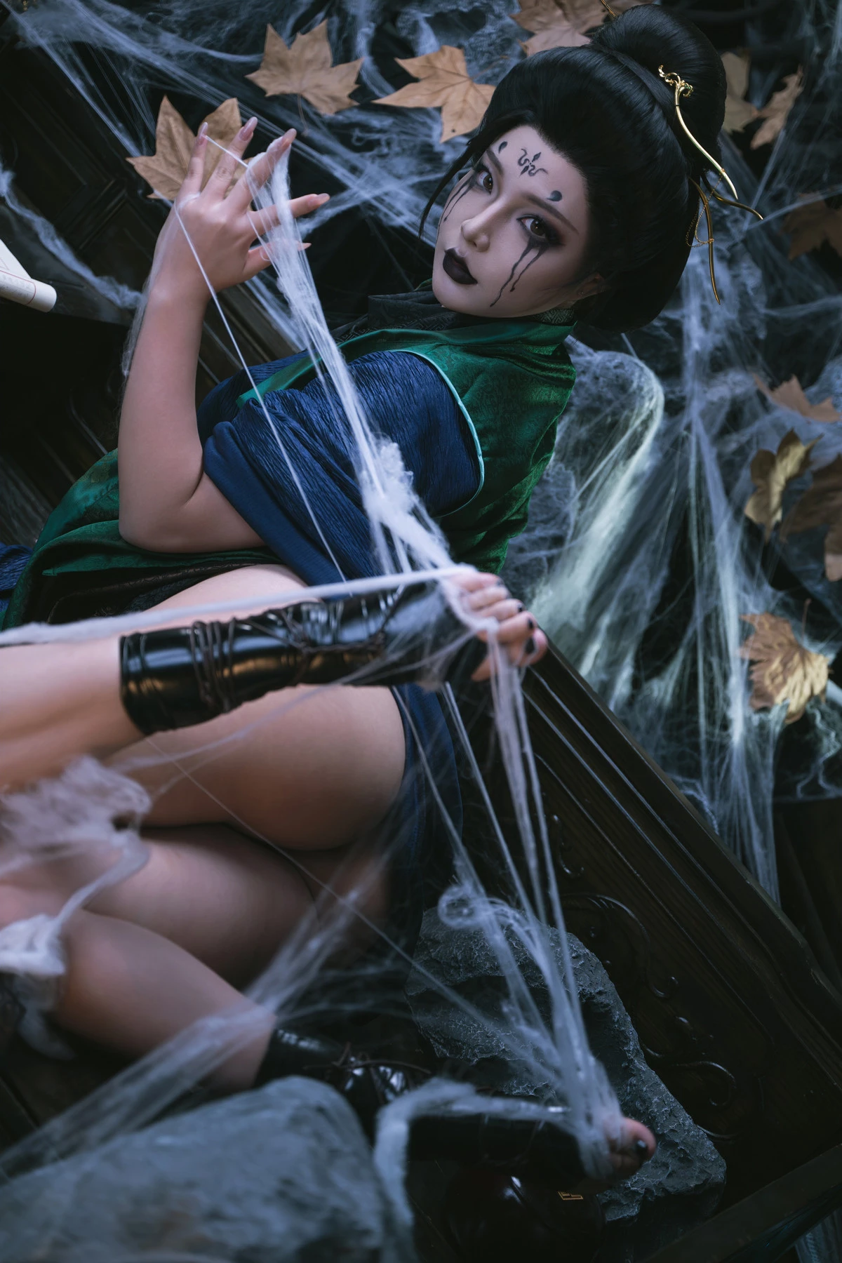 Xgyw.Org_网络美女Yuuhui玉汇黑神话·四妹主题半脱露性感黑色内衣秀油亮肌肤惹火身材诱惑写真147P