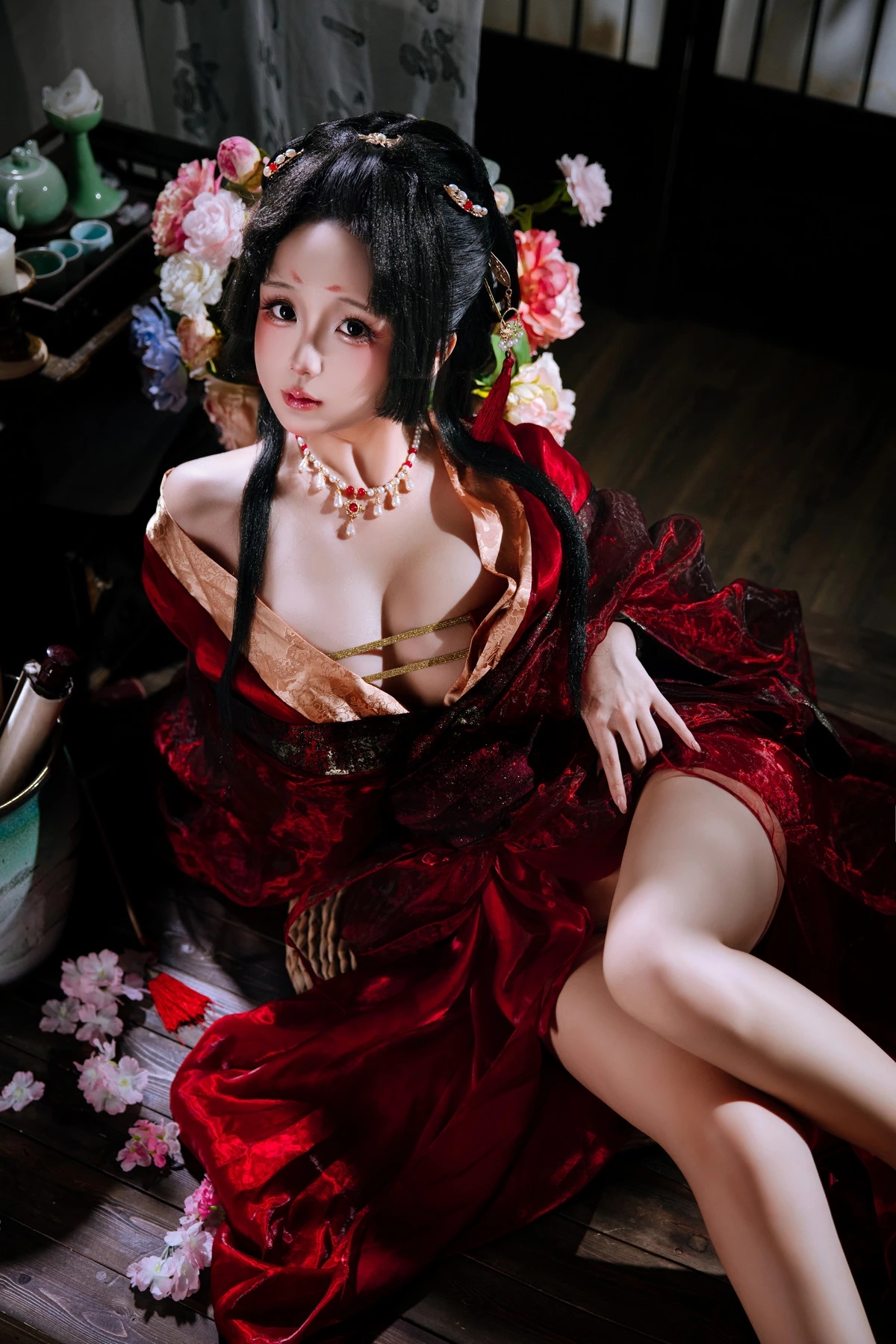 Xgyw.Org_Cosplay美女日奈娇战国妖姬主题性感红色服饰露红色三点式内衣秀惹火身材诱惑写真180P