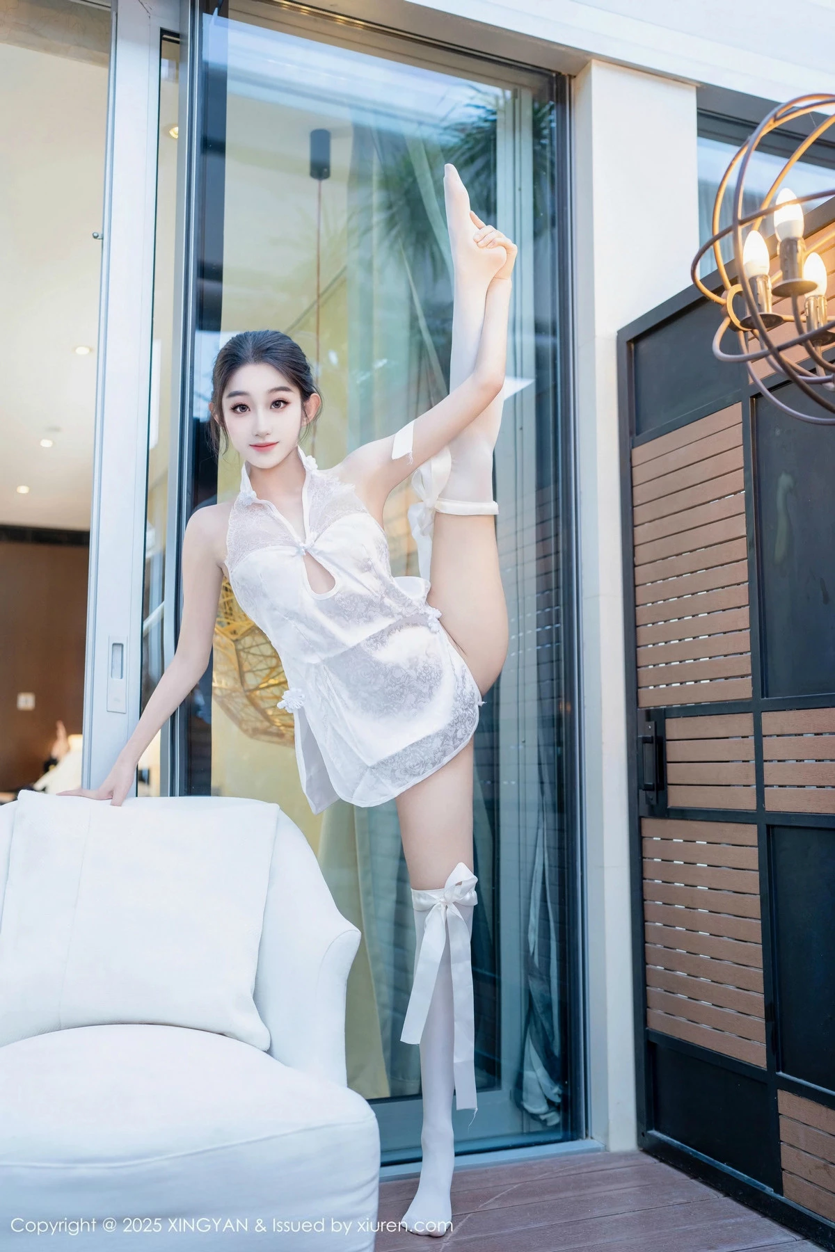 Xgyw.Org_[XINGYAN星颜社]VOL.313_新人模特星冉性感白色情趣服饰配白丝袜秀曼妙身姿诱惑写真62P