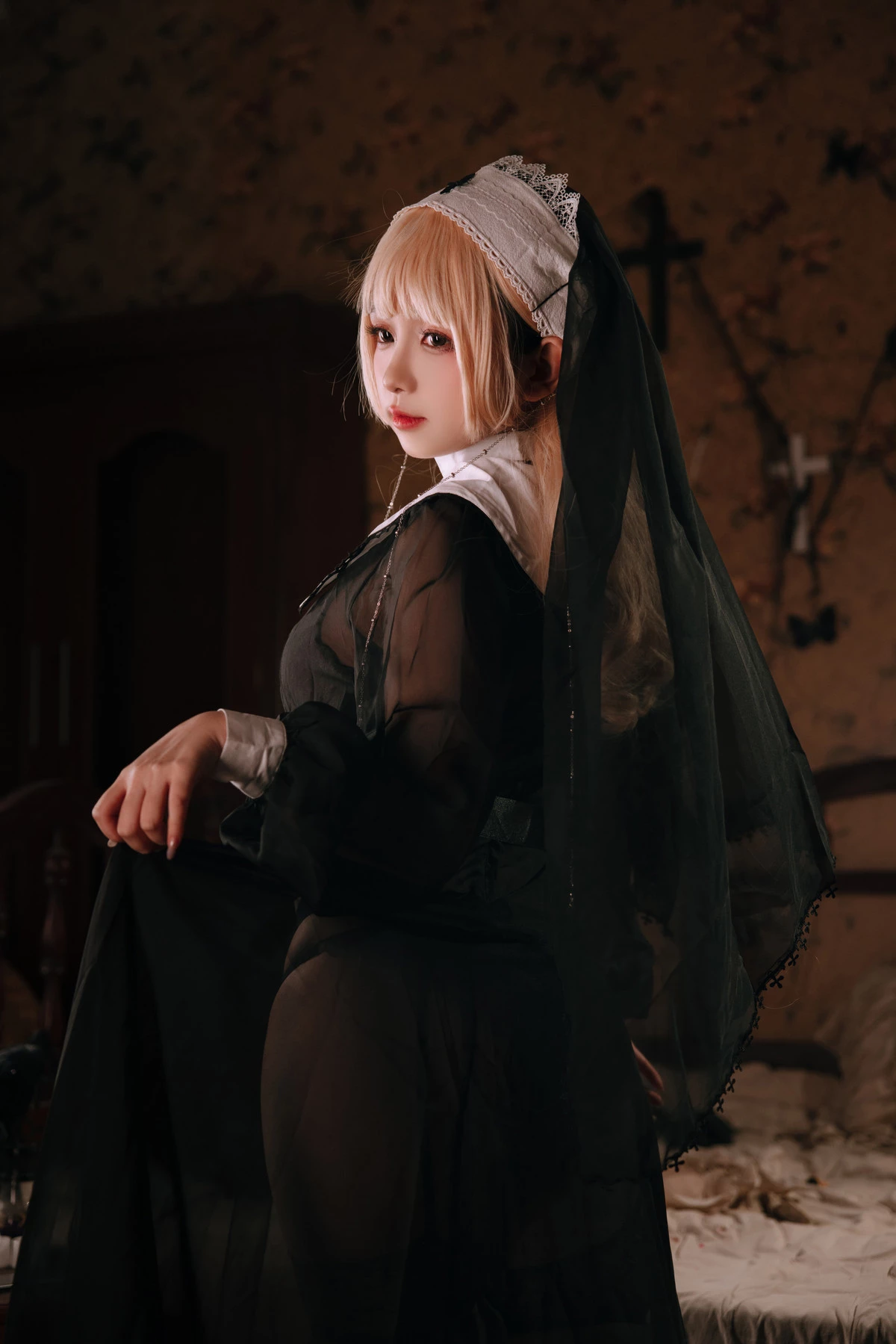 Xgyw.Org_Cosplay美女日奈娇禁忌修女主题私房性感蕾丝内衣+血滴子秀丰腴身材惹火诱惑写真160P