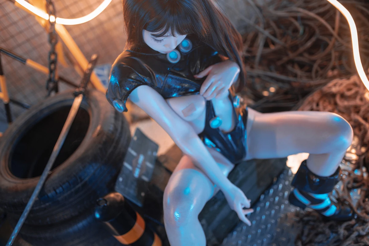 Xgyw.Org_日本性感萝莉Byoru杀戮都市主题性感黑色紧身服饰+黑色高叉连体衣秀完美身材诱惑写真90P