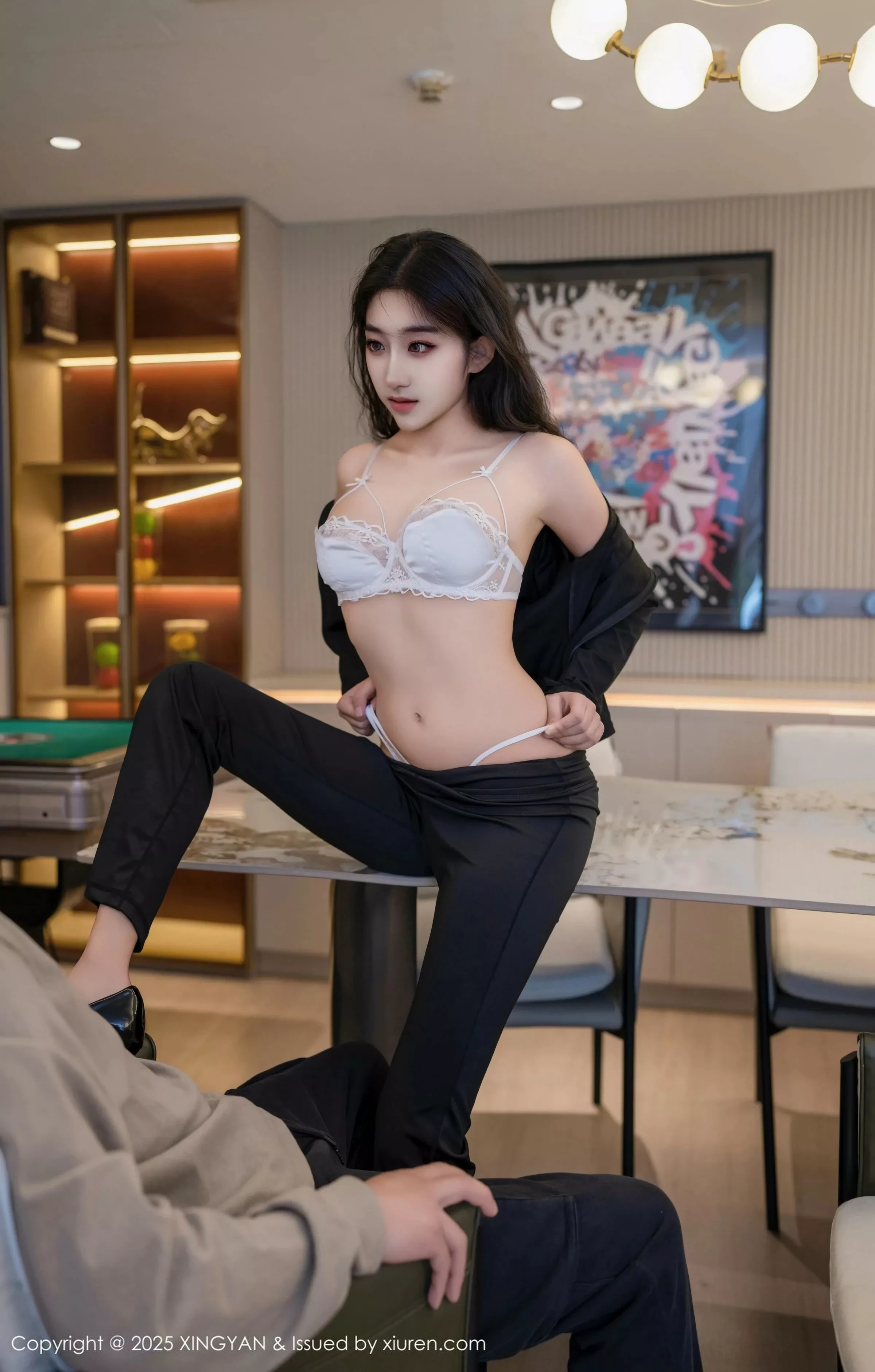 Xgyw.Org_[XINGYAN星颜社]VOL.321_模特星冉性感黑色外套露白色内衣秀曼妙身姿撩人诱惑写真76P