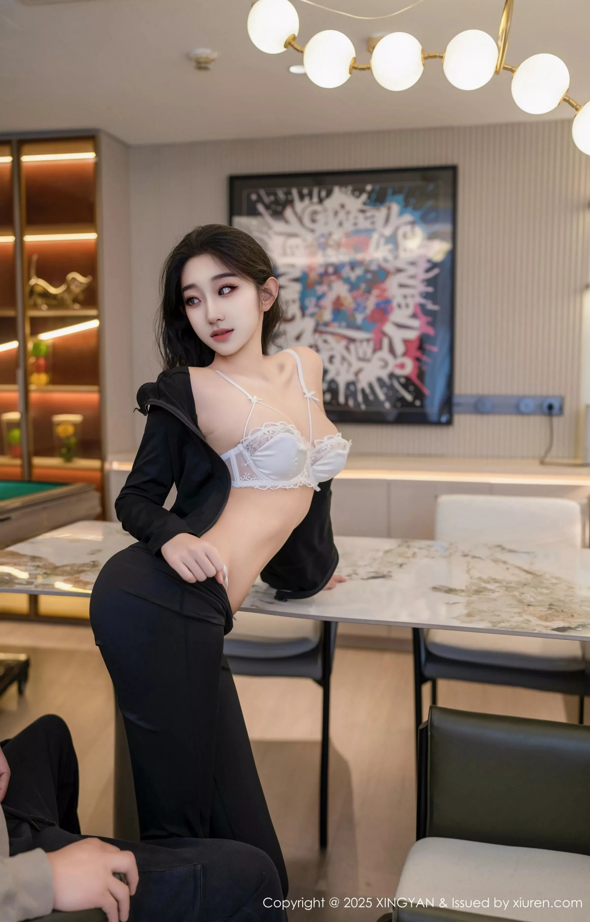 Xgyw.Org_[XINGYAN星颜社]VOL.321_模特星冉性感黑色外套露白色内衣秀曼妙身姿撩人诱惑写真76P