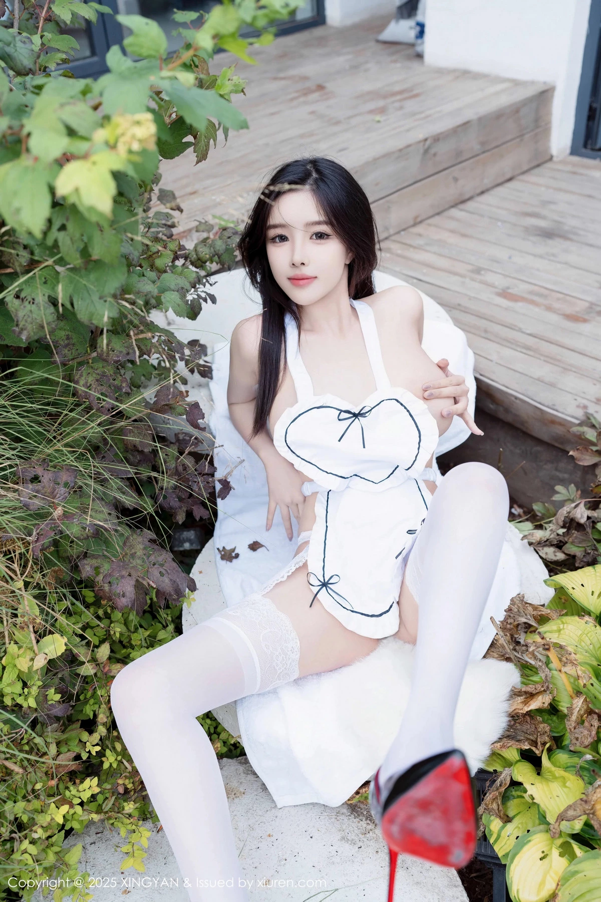 Xgyw.Org_[XINGYAN星颜社]VOL.310_模特袁圆性感白色情趣服饰配白丝吊袜秀惹火身材诱惑写真80P