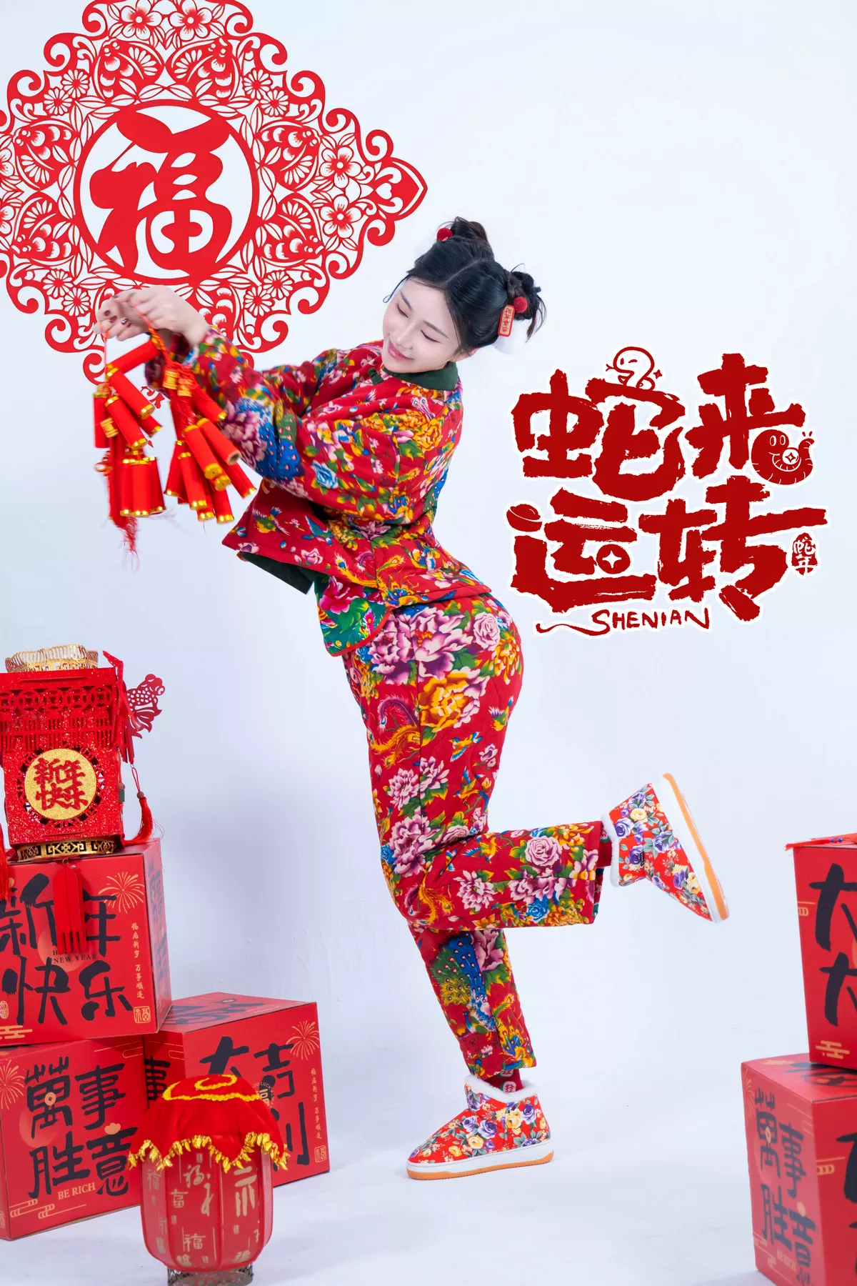 Xgyw.Org_网络美女年年Nnian蛇来运转主题新春礼物性感红色服饰半脱秀豪乳翘臀惹火诱惑写真81P