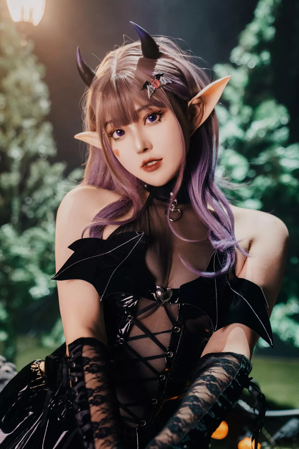 Xgyw.Org_网络美女Natsuko夏夏子万圣小魔女主题性感精灵装扮黑色皮质服饰配黑丝吊袜秀美腿诱惑写真52P
