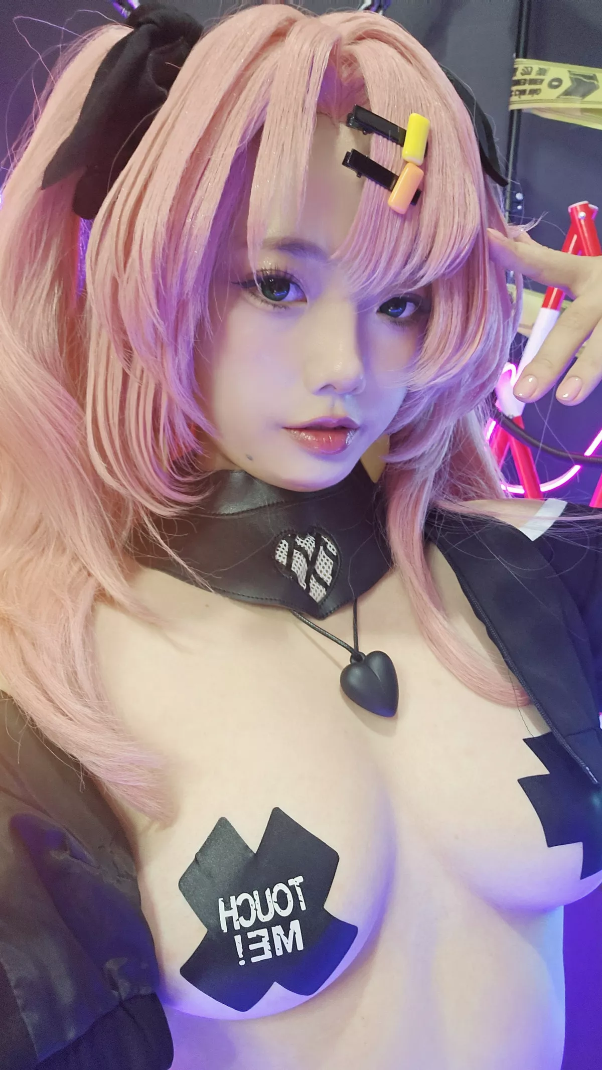 Xgyw.Org_越南小姐姐Messie Huang-Nicole主题性感黑色皮质情趣服饰露豪乳胶带遮点惹火诱惑写真88P