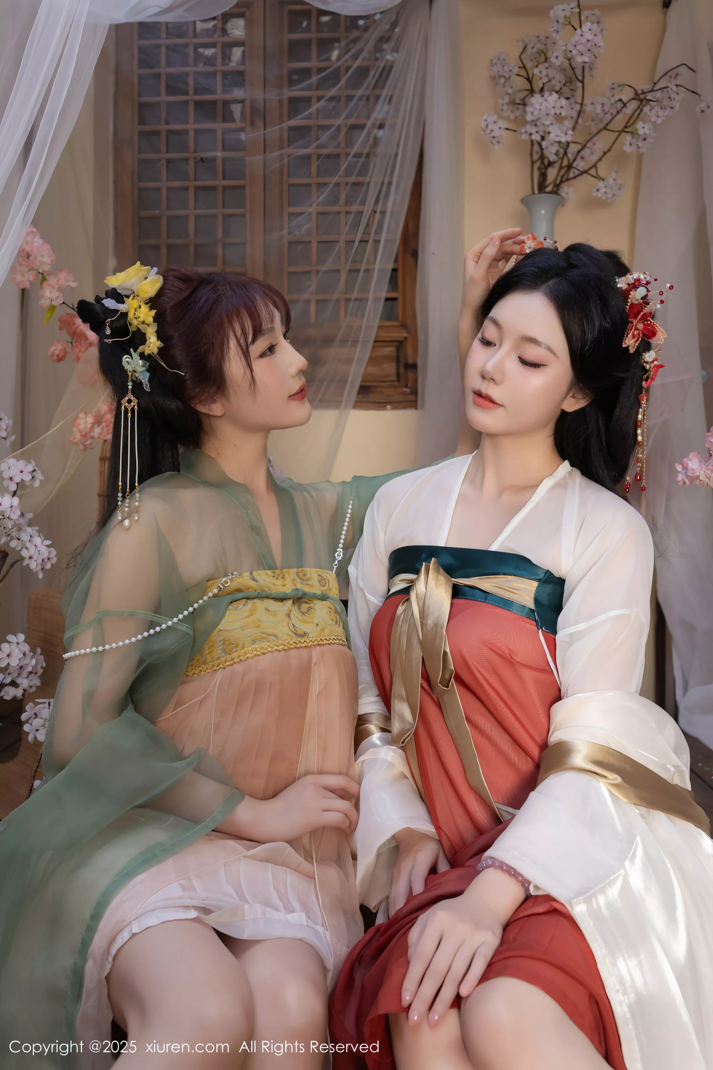 Xgyw.Org_XiuRen第10223期_模特合集女神陆萱萱＆安然anran激情互动薄纱古装撩人诱惑写真80P