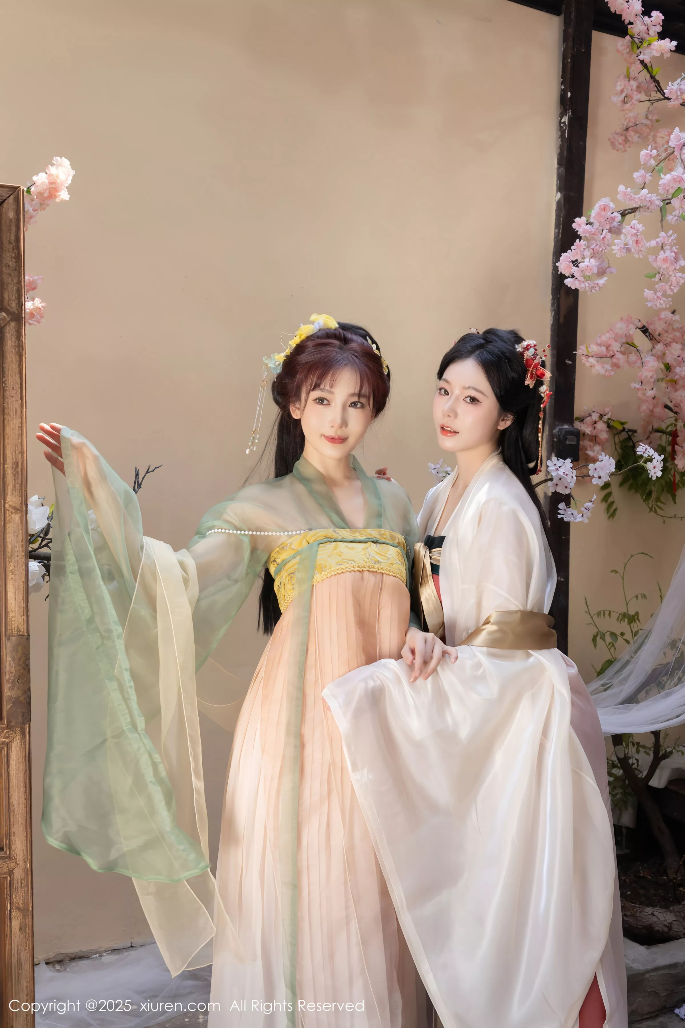 Xgyw.Org_XiuRen第10223期_模特合集女神陆萱萱＆安然anran激情互动薄纱古装撩人诱惑写真80P