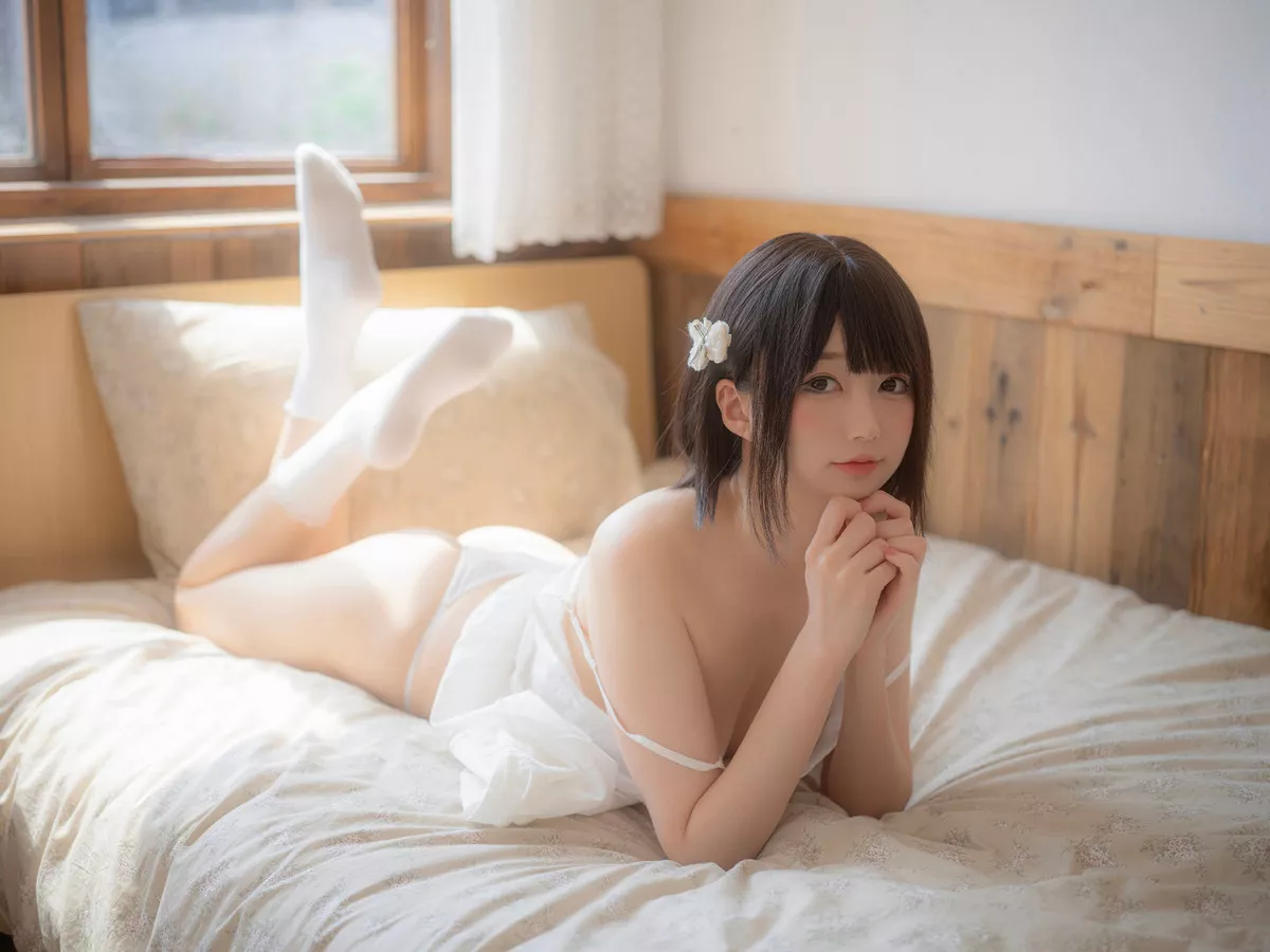Xgyw.Org_网红美女NAGISA魔物喵夏休的日记主题性感白色吊带短裙配白色短袜秀白嫩美腿诱惑写真100P