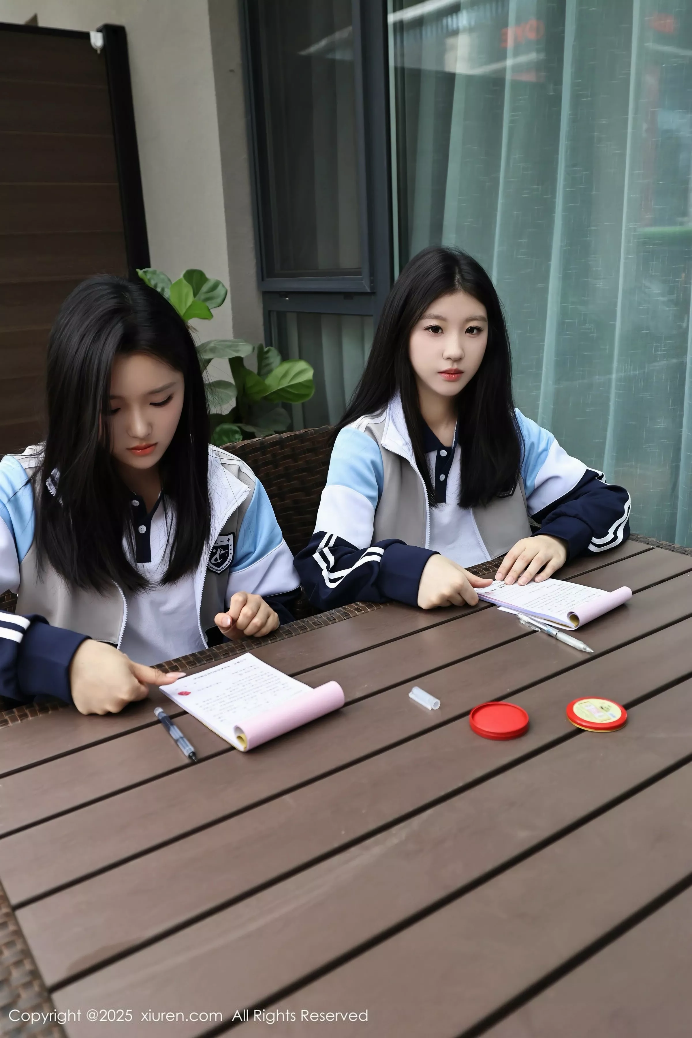 Xgyw.Org_XiuRen第10288期_模特合集美女小芭乐性感蓝色校服露白色内衣秀曼妙身姿诱惑写真73P