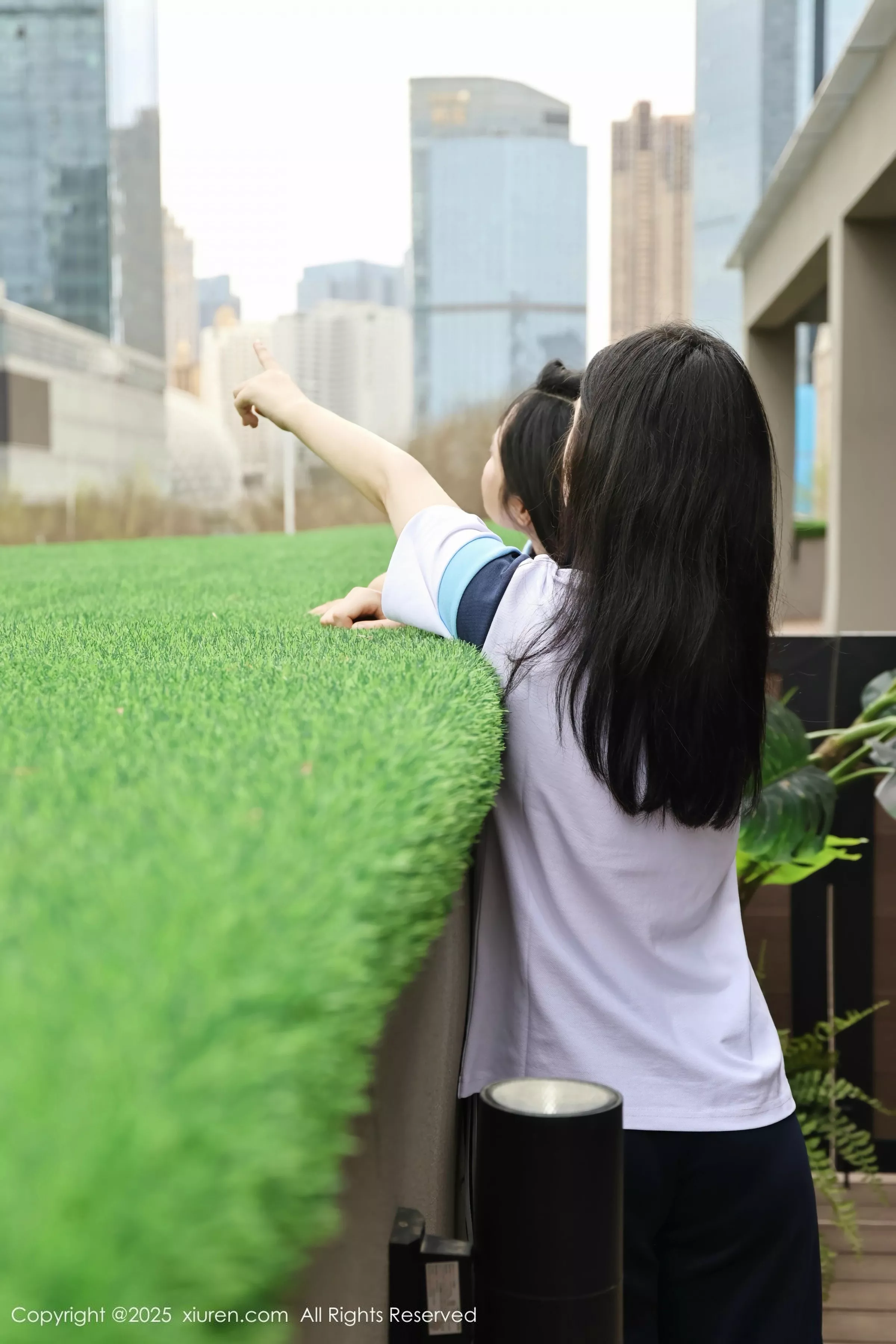 Xgyw.Org_XiuRen第10288期_模特合集美女小芭乐性感蓝色校服露白色内衣秀曼妙身姿诱惑写真73P