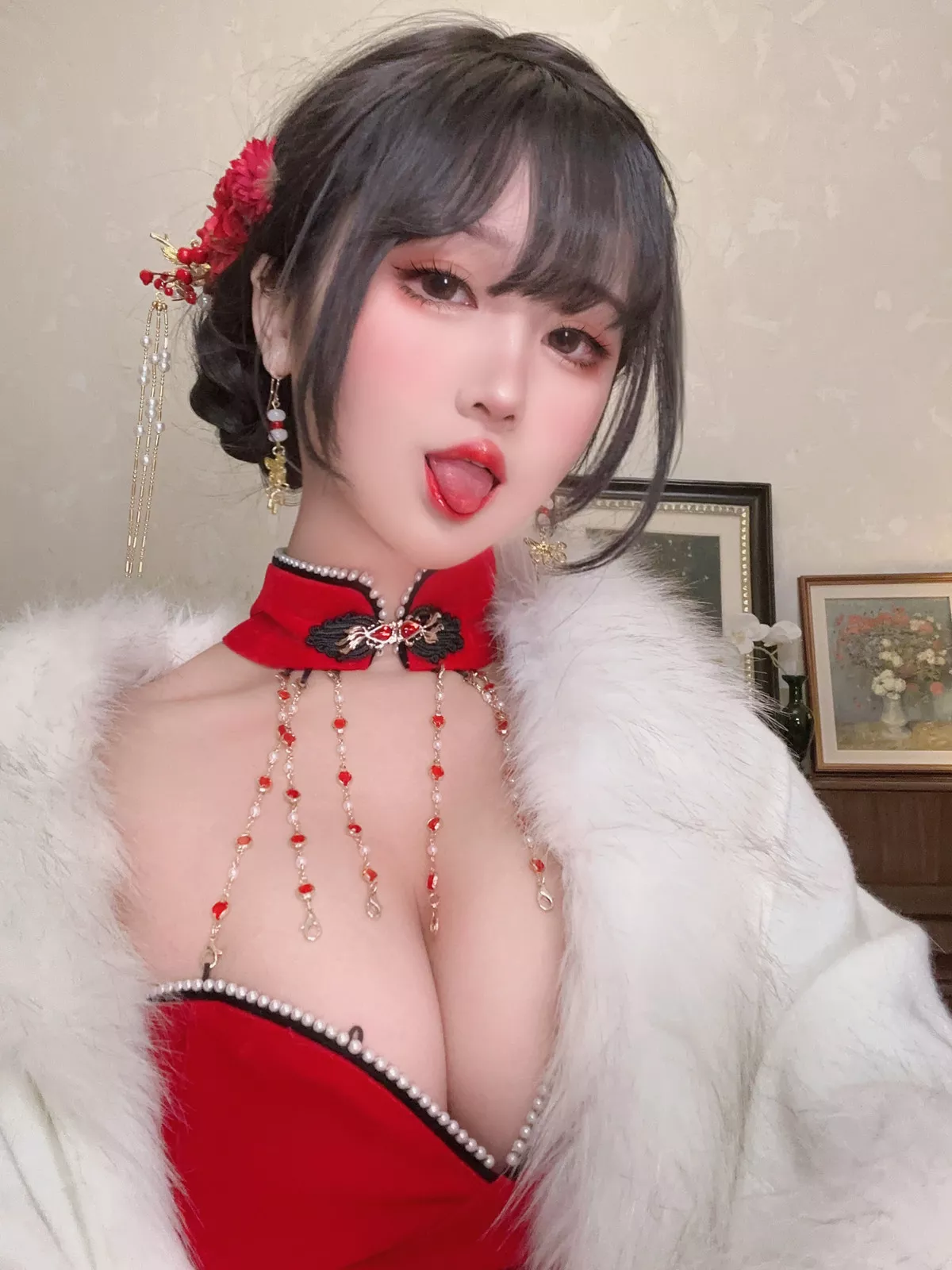 Xgyw.Org_微博妹子三度_69红丝绒旗袍主题性感红色情趣服饰配黑色丝袜秀惹火身材撩人诱惑写真75P