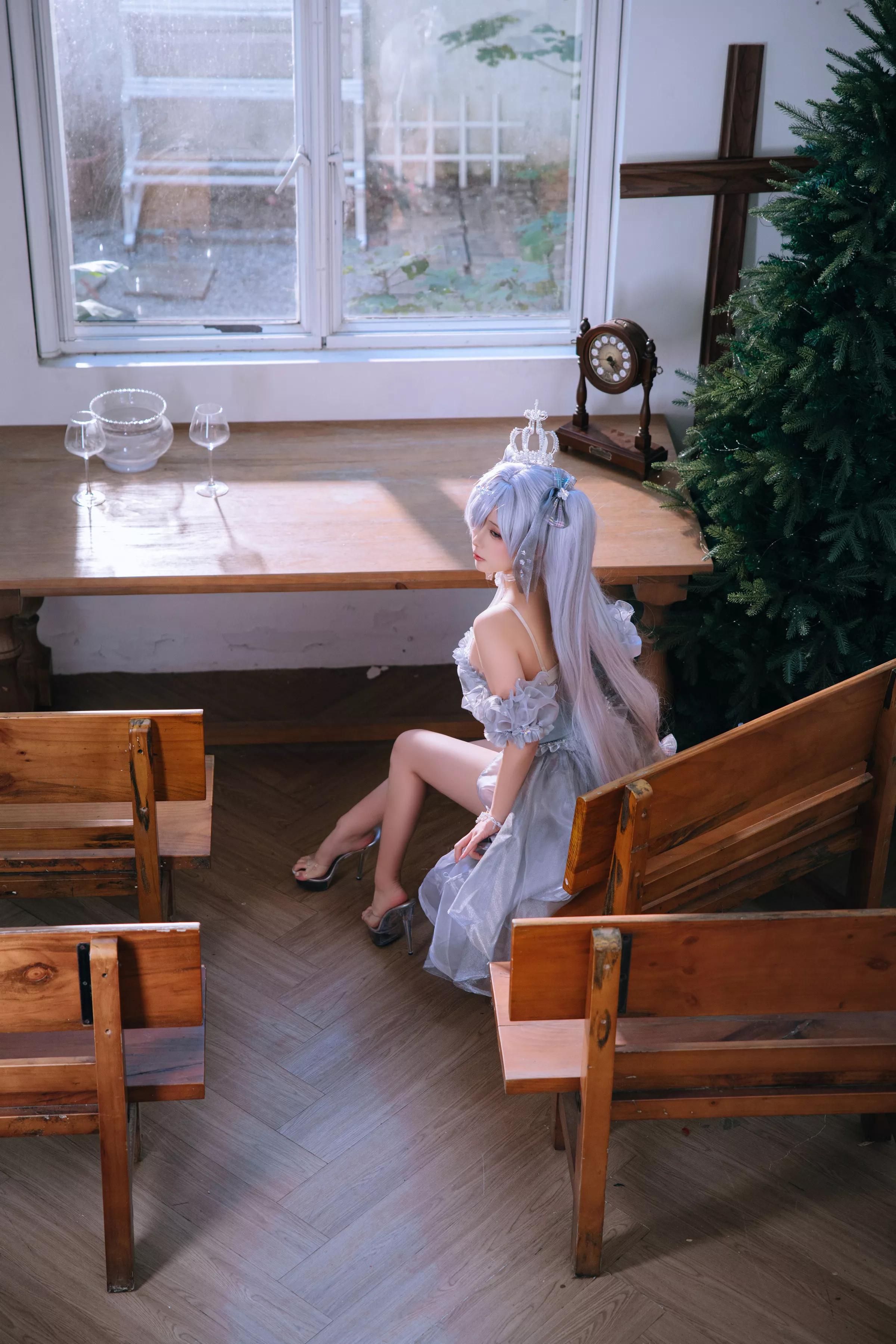 Xgyw.Org_Cosplay美女日奈娇灰姑娘主题性感灰色薄透婚纱露白色内衣秀惹火身材撩人诱惑写真42P