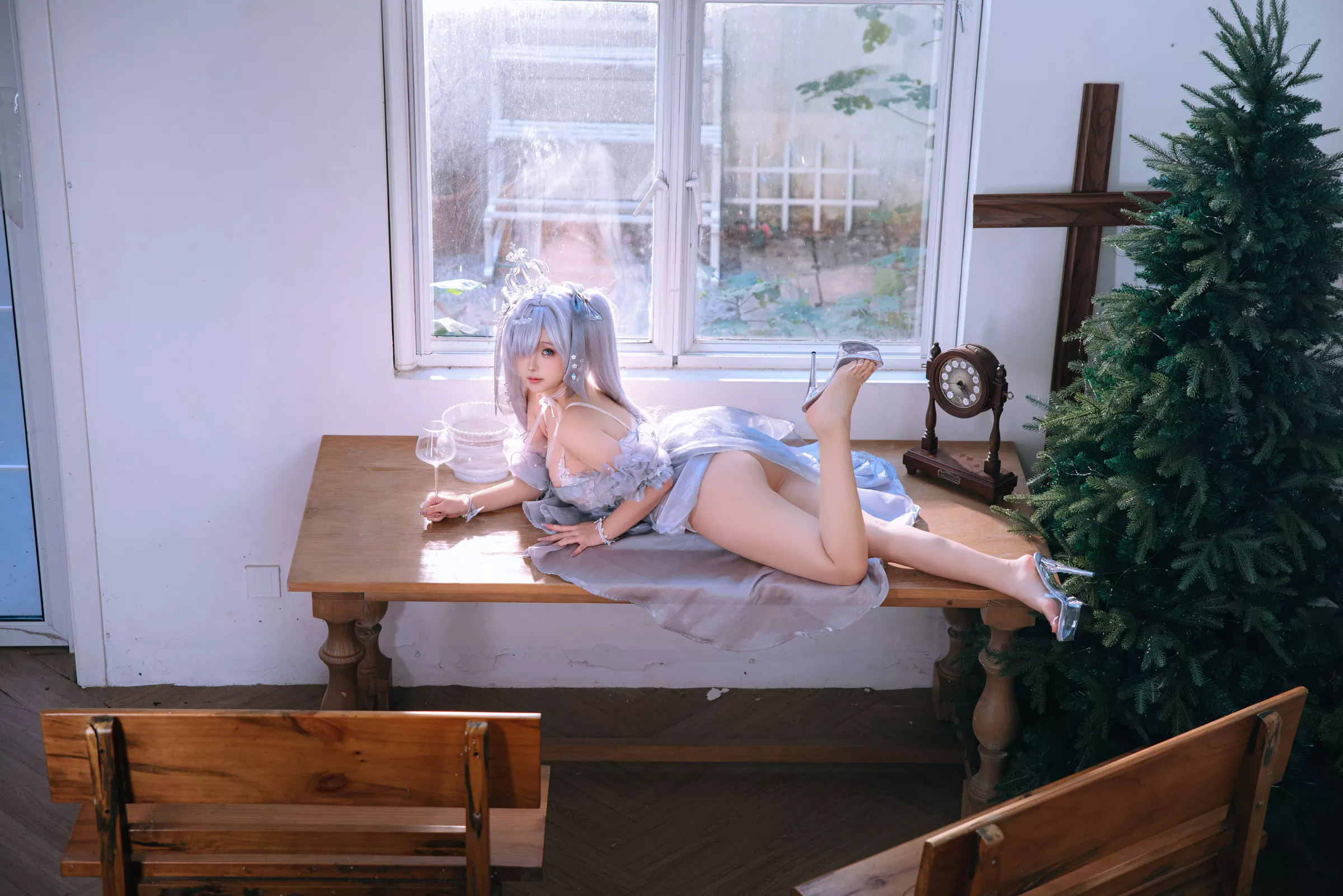 Xgyw.Org_Cosplay美女日奈娇灰姑娘主题性感灰色薄透婚纱露白色内衣秀惹火身材撩人诱惑写真42P