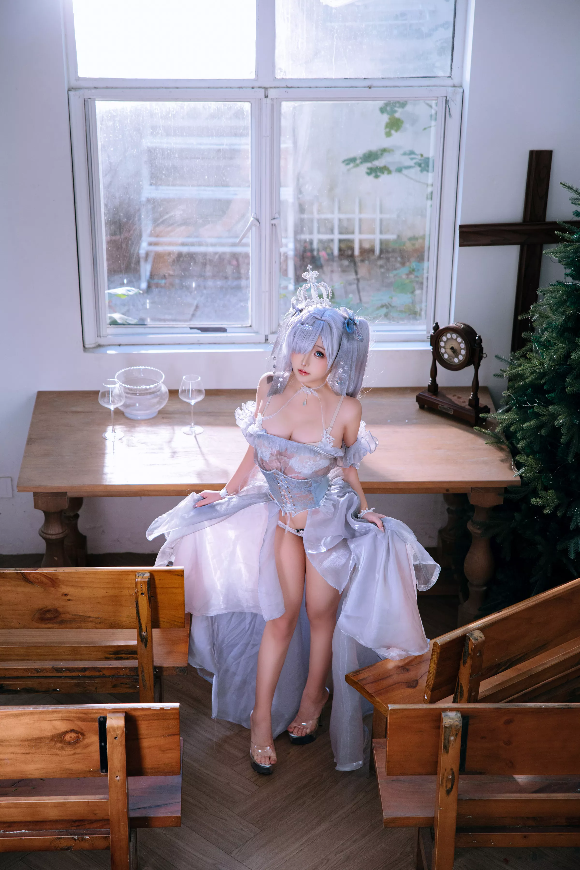 Xgyw.Org_Cosplay美女日奈娇灰姑娘主题性感灰色薄透婚纱露白色内衣秀惹火身材撩人诱惑写真42P