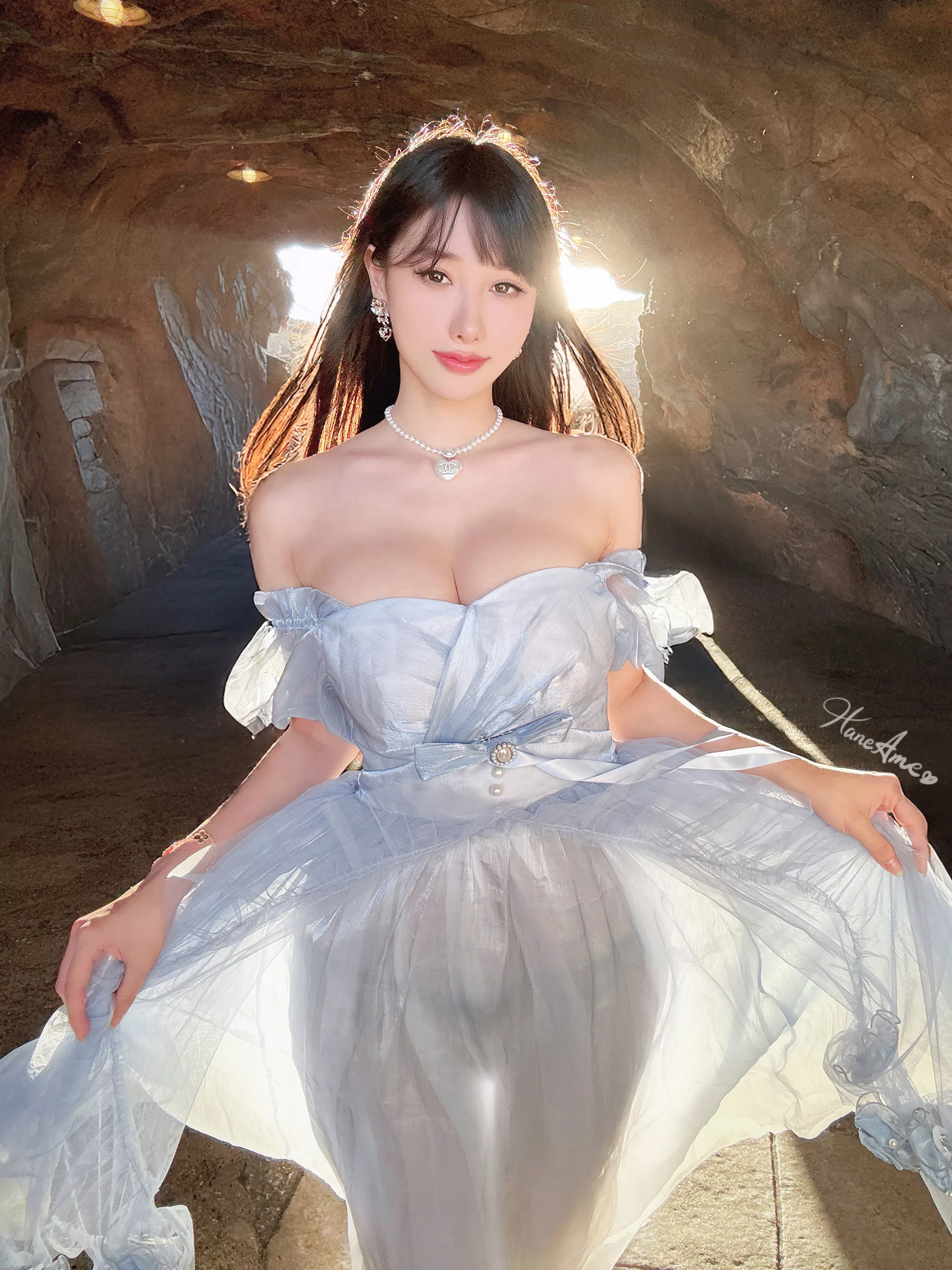 Xgyw.Org_Coser美女雨波_HaneAme-2025年4月合集主题私房性感4套服饰秀完美身材撩人诱惑写真160P