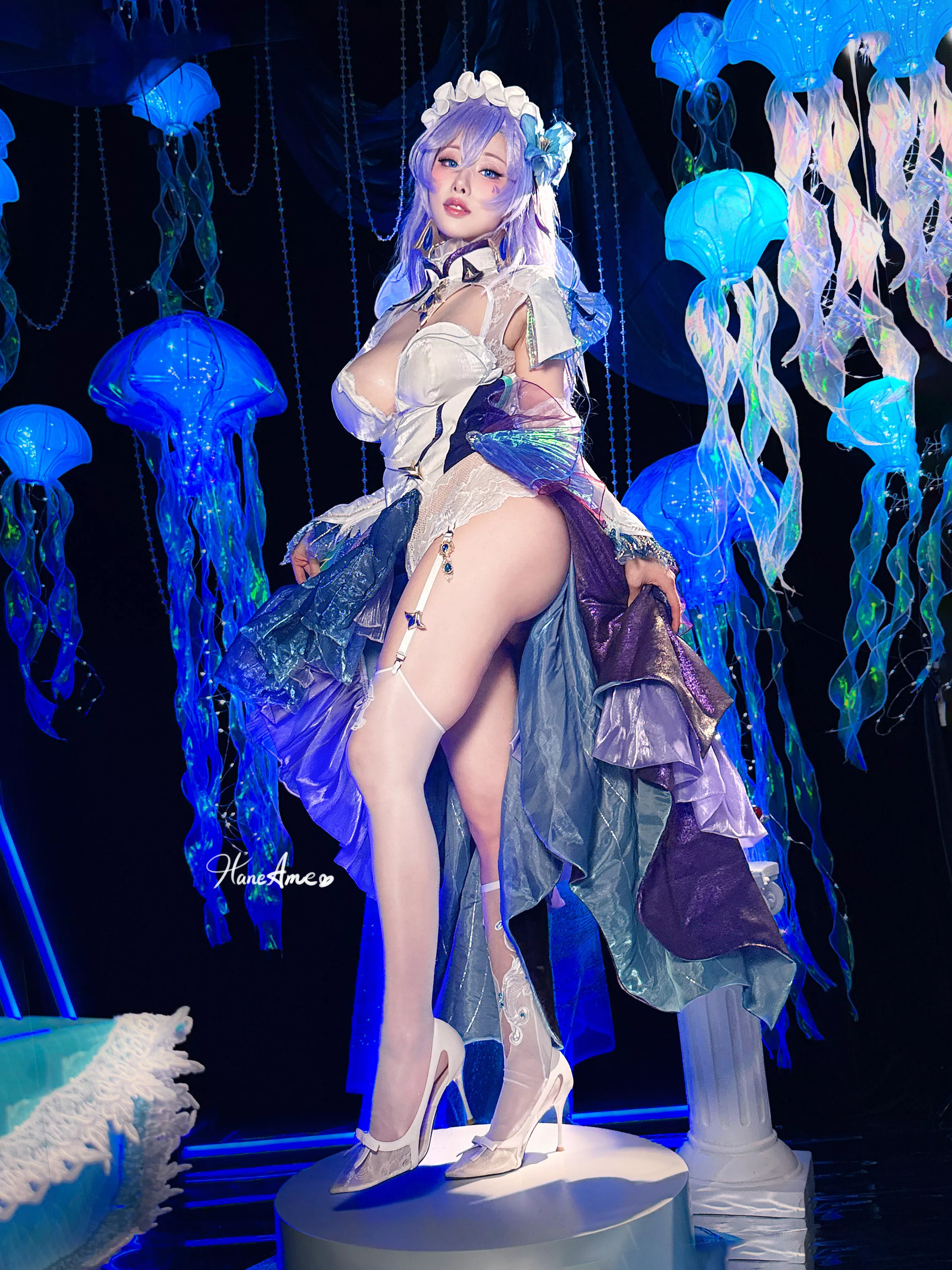 Xgyw.Org_Coser美女雨波_HaneAme-2025年4月合集主题私房性感4套服饰秀完美身材撩人诱惑写真160P