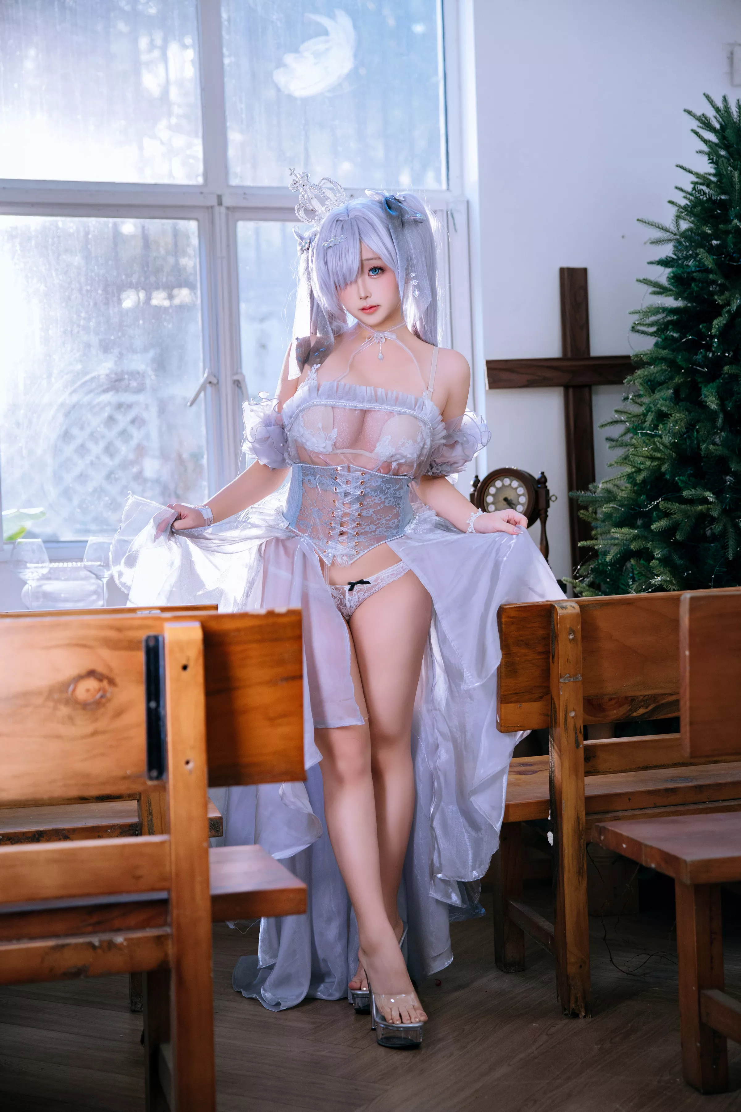 Xgyw.Org_Cosplay美女日奈娇灰姑娘主题性感灰色薄透婚纱露白色内衣秀惹火身材撩人诱惑写真42P