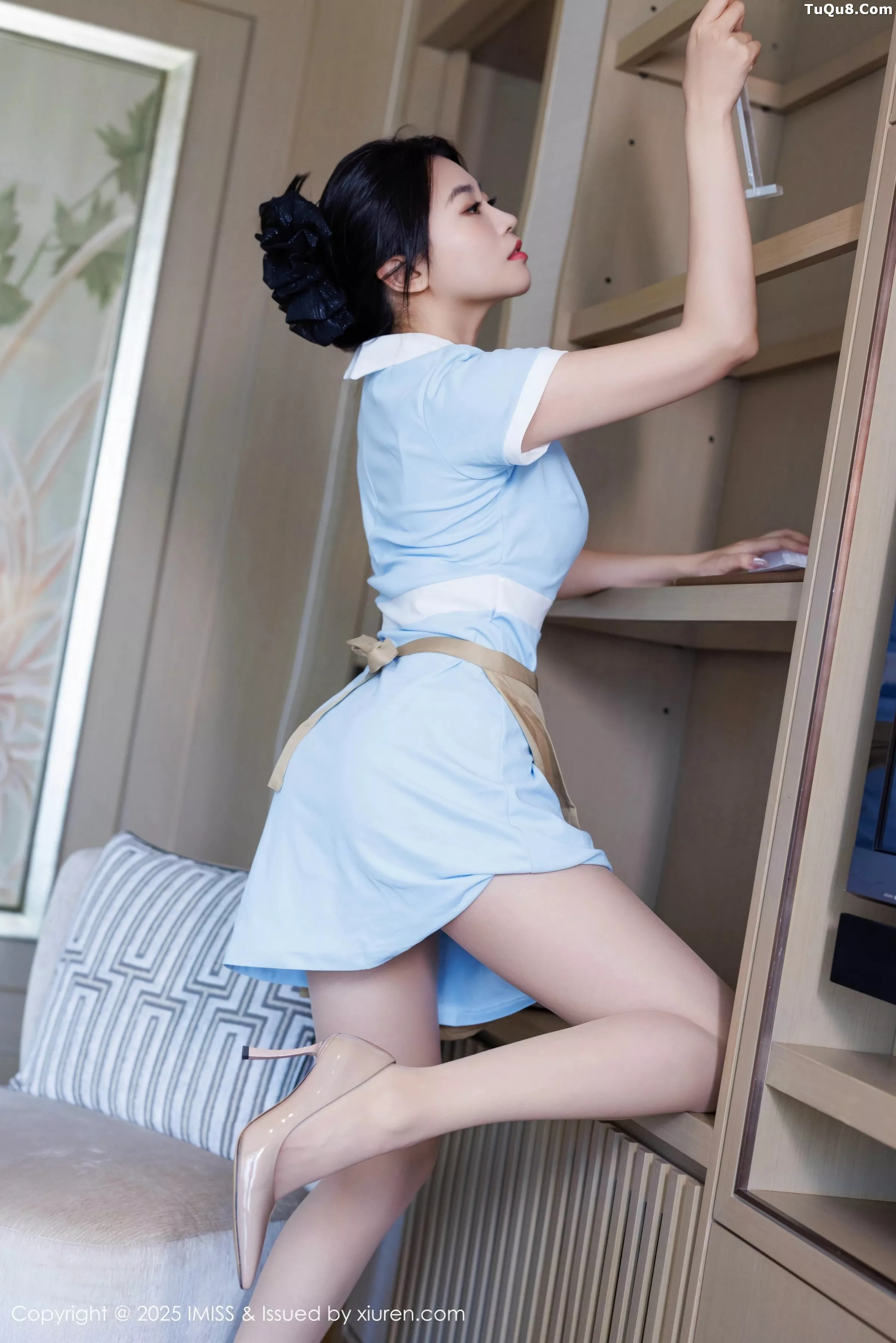 Xgyw.Org_[IMISS爱蜜社]Vol.793_女神许诺Sabrina性感蓝色连衣短裙露肉色内衣秀完美身材诱惑写真81P