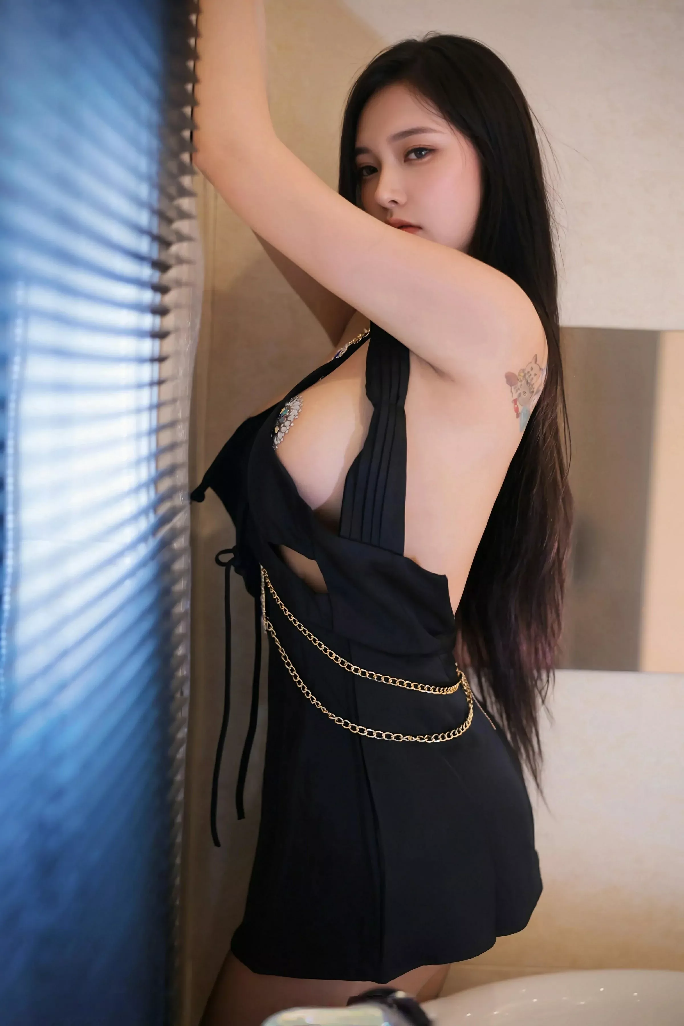 Xgyw.Org_[XiuRen秀人网]No.10407_模特娜比性感黑色情趣服饰配超薄黑丝秀凹凸身材撩人诱惑写真84P