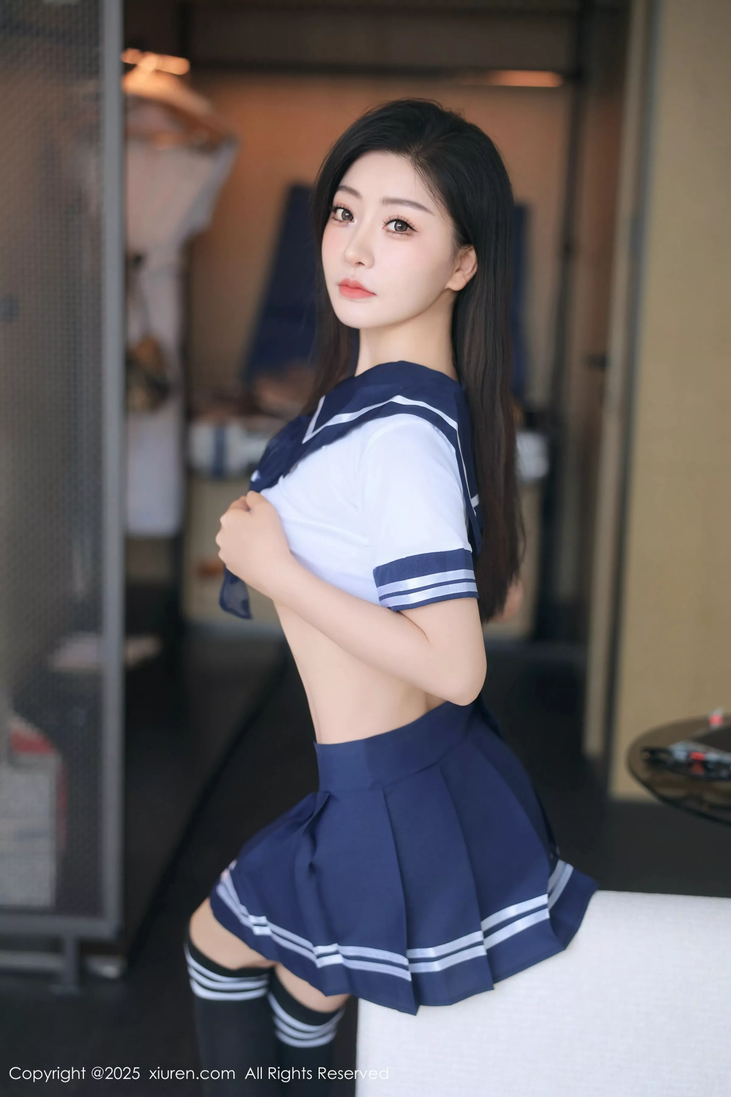 Xgyw.Org_XiuRen第10298期_模特Annie_baby性感JK制服露白色内衣秀凹凸身材撩人诱惑写真60P