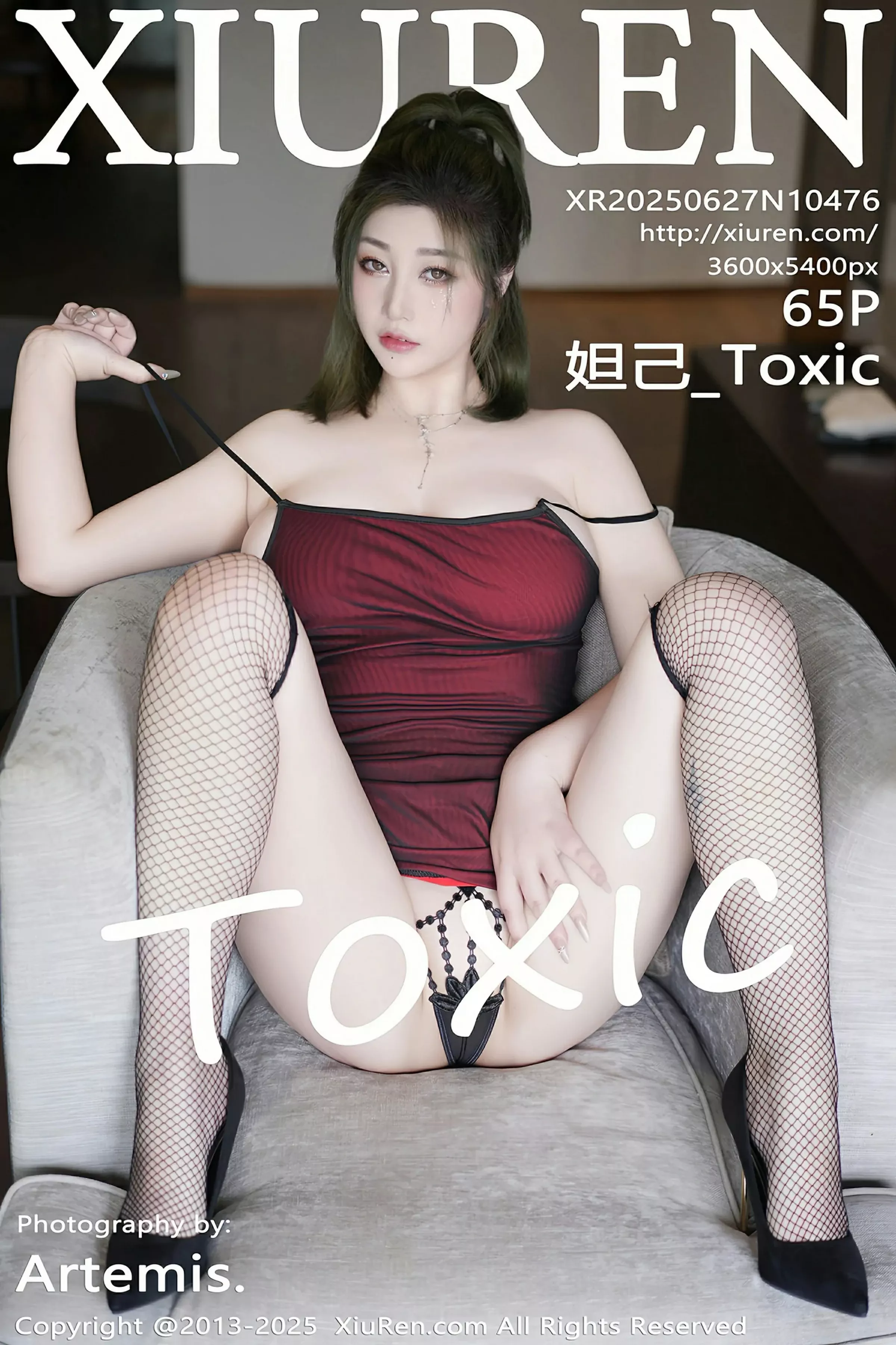 Xgyw.Org_[XiuRen秀人网]No.10476_女神妲己_Toxic性感红色情趣服饰配黑丝网袜秀丰满身材诱惑写真65P