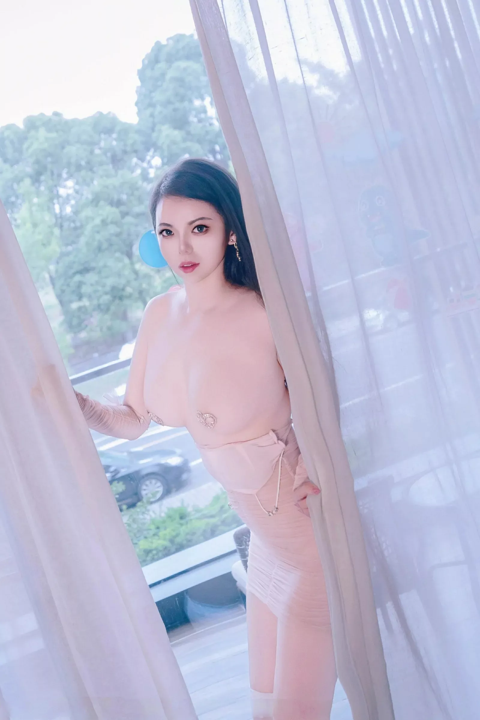 Xgyw.Org_[XiuRen秀人网]No.10516_模特大美妞儿性感粉色情趣内衣配白色丝袜秀丰满身材诱惑写真74P
