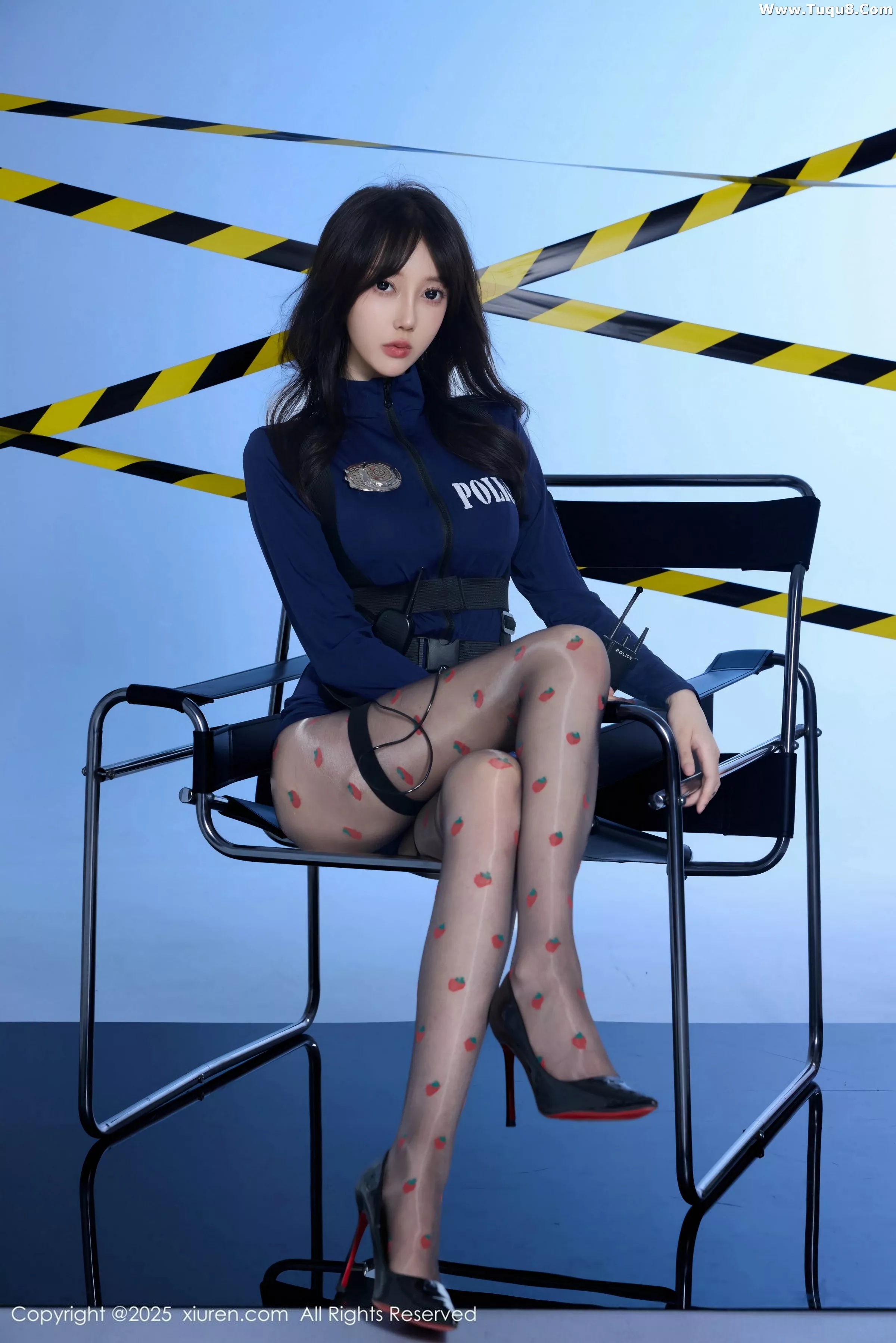 Xgyw.Org_[XiuRen秀人网]No.10544_模特玥儿玥er性感制服配草莓黑丝+胶带裹身秀曼妙身姿诱惑写真68P