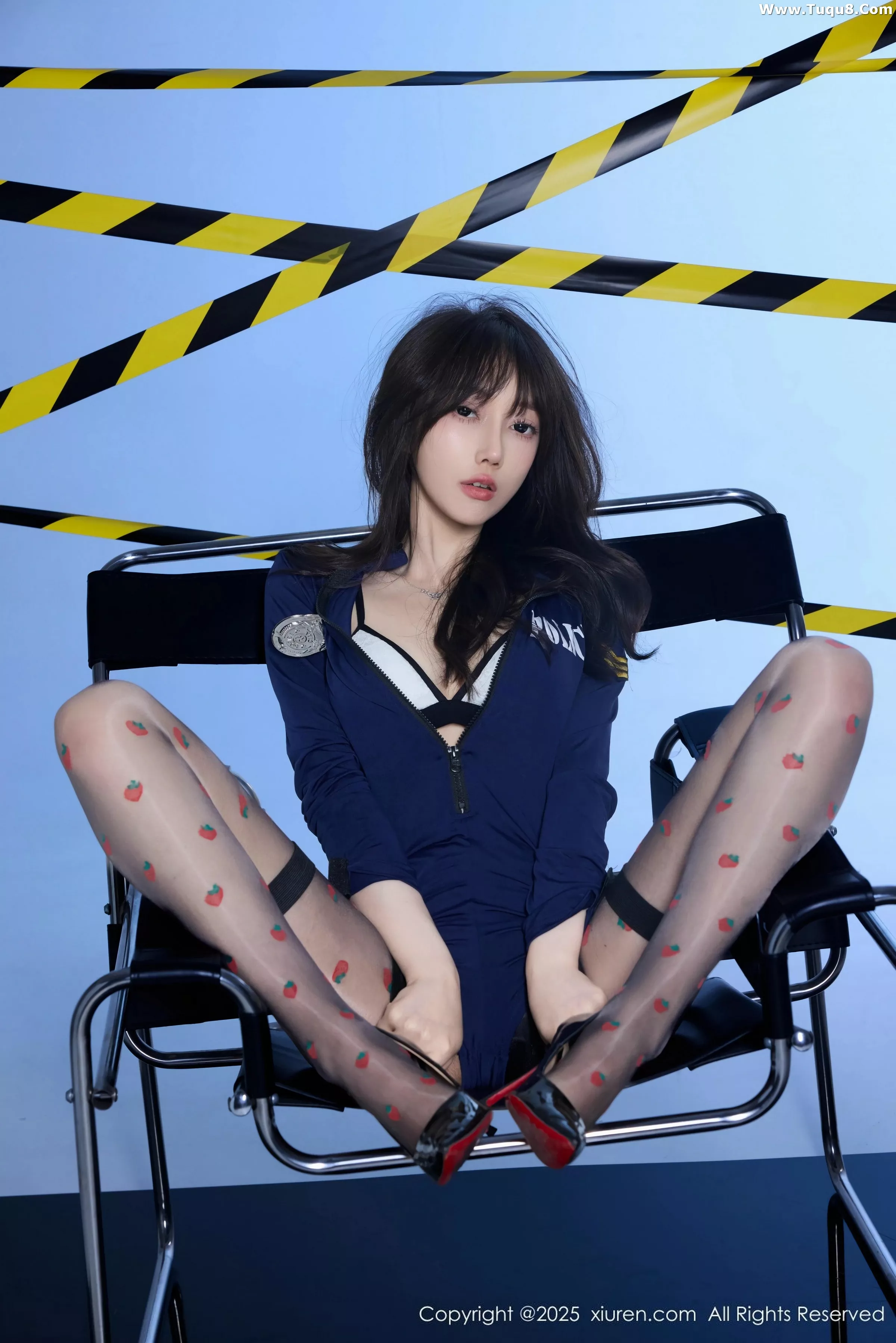 Xgyw.Org_[XiuRen秀人网]No.10544_模特玥儿玥er性感制服配草莓黑丝+胶带裹身秀曼妙身姿诱惑写真68P