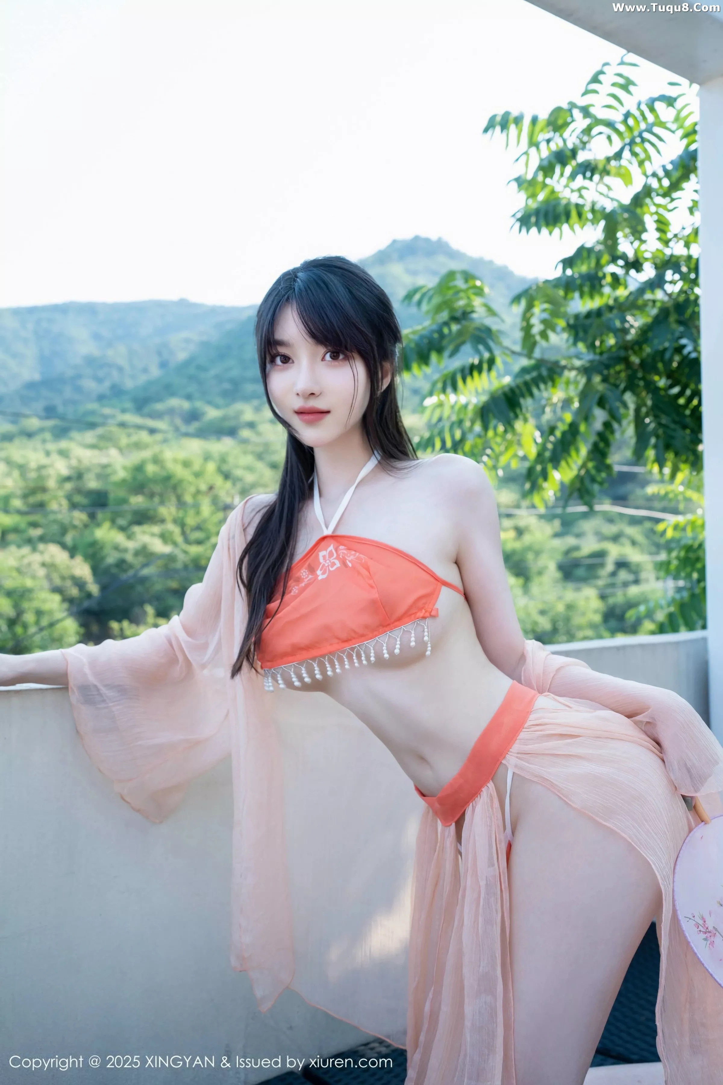 Xgyw.Org_[XINGYAN星颜社]VOL.369_模特白露lulu性感粉色情趣肚兜服饰秀曼妙身姿惹火诱惑写真68P