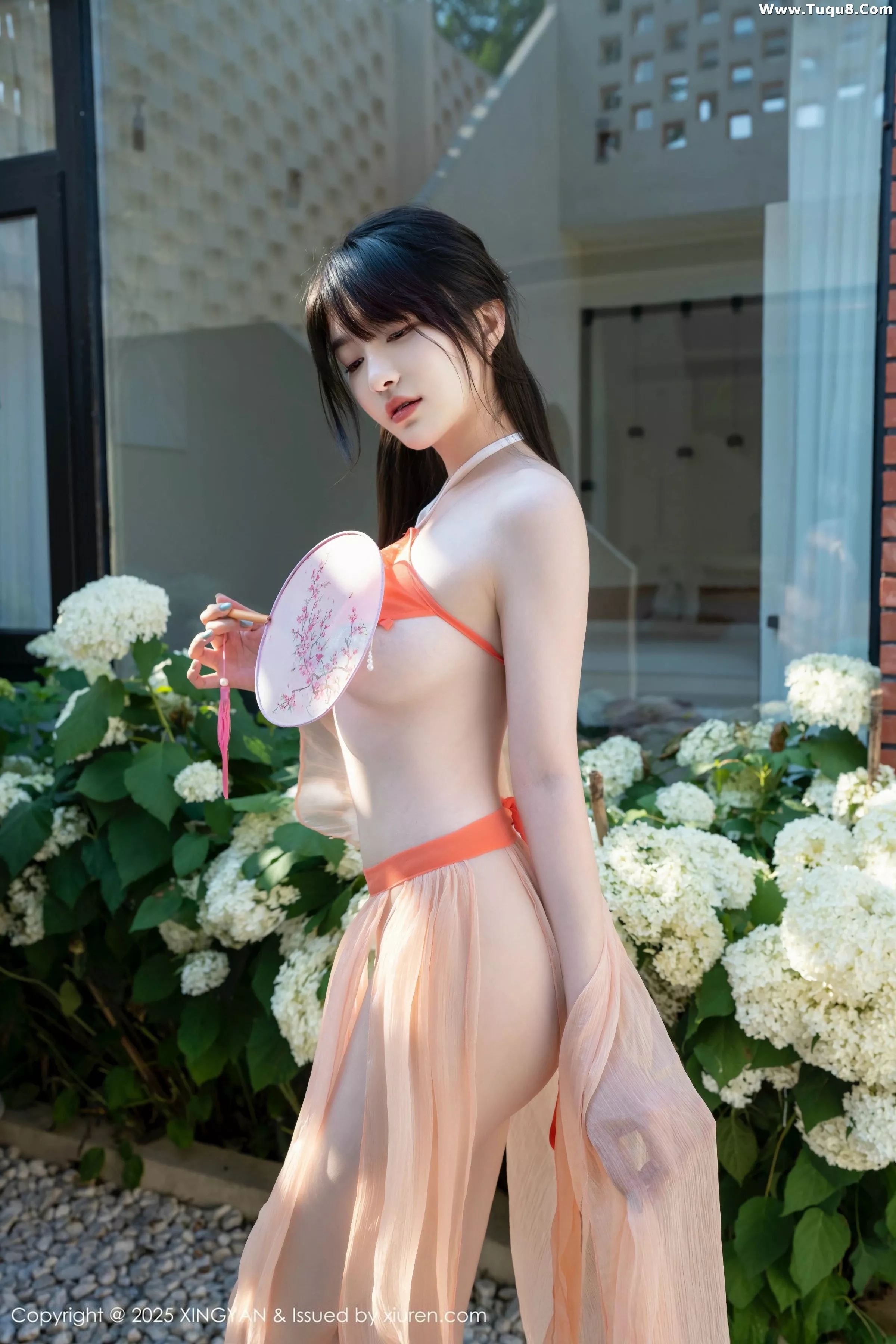 Xgyw.Org_[XINGYAN星颜社]VOL.369_模特白露lulu性感粉色情趣肚兜服饰秀曼妙身姿惹火诱惑写真68P