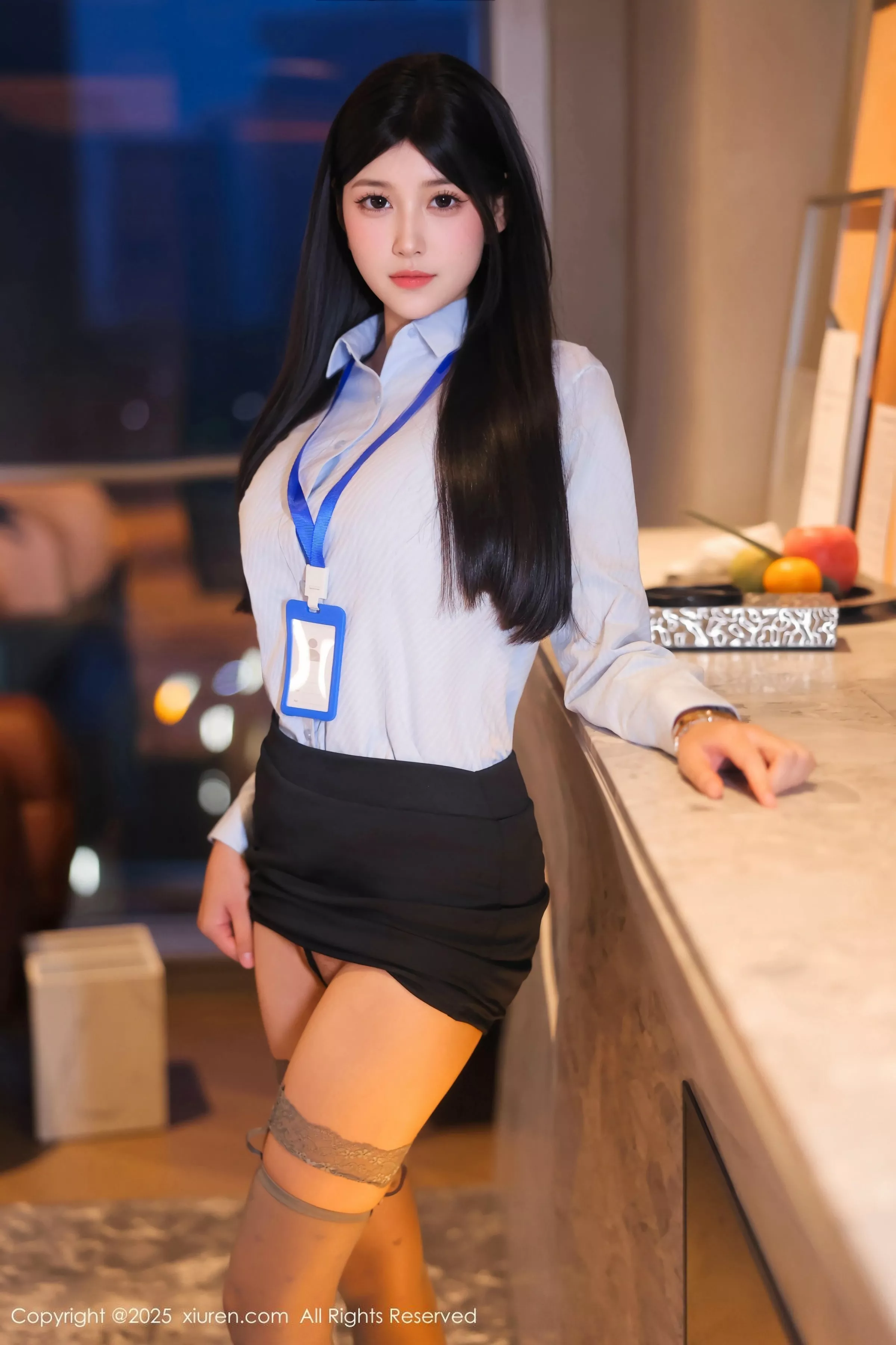 Xgyw.Org_[XiuRen秀人网]No.10440_模特余安安OL服饰露黑色情趣内衣配灰丝袜秀凹凸身材诱惑写真69P