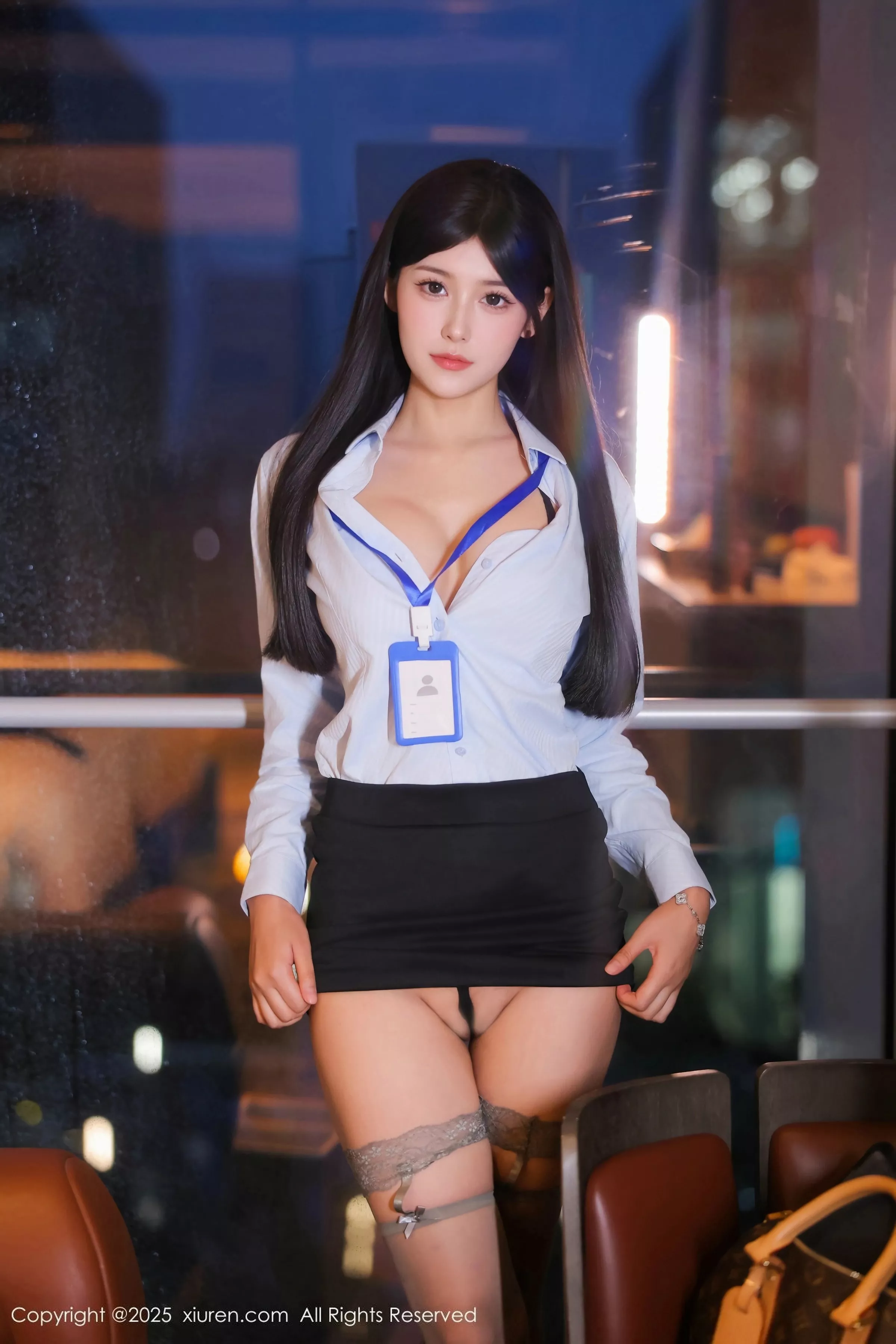 Xgyw.Org_[XiuRen秀人网]No.10440_模特余安安OL服饰露黑色情趣内衣配灰丝袜秀凹凸身材诱惑写真69P